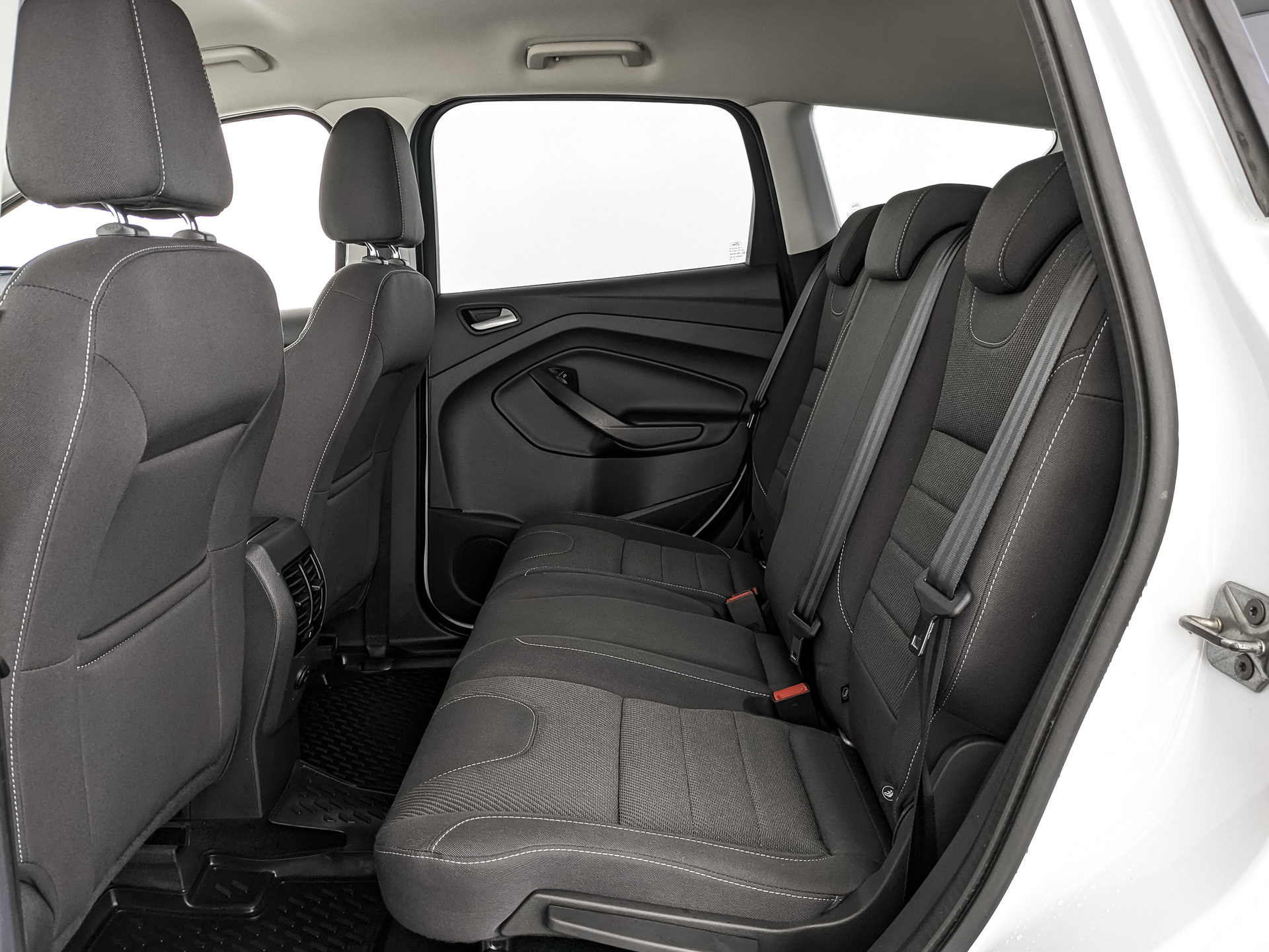 FORD Kuga 1.60 (150 л.с), автомат, 2016, пробег 87 440 км