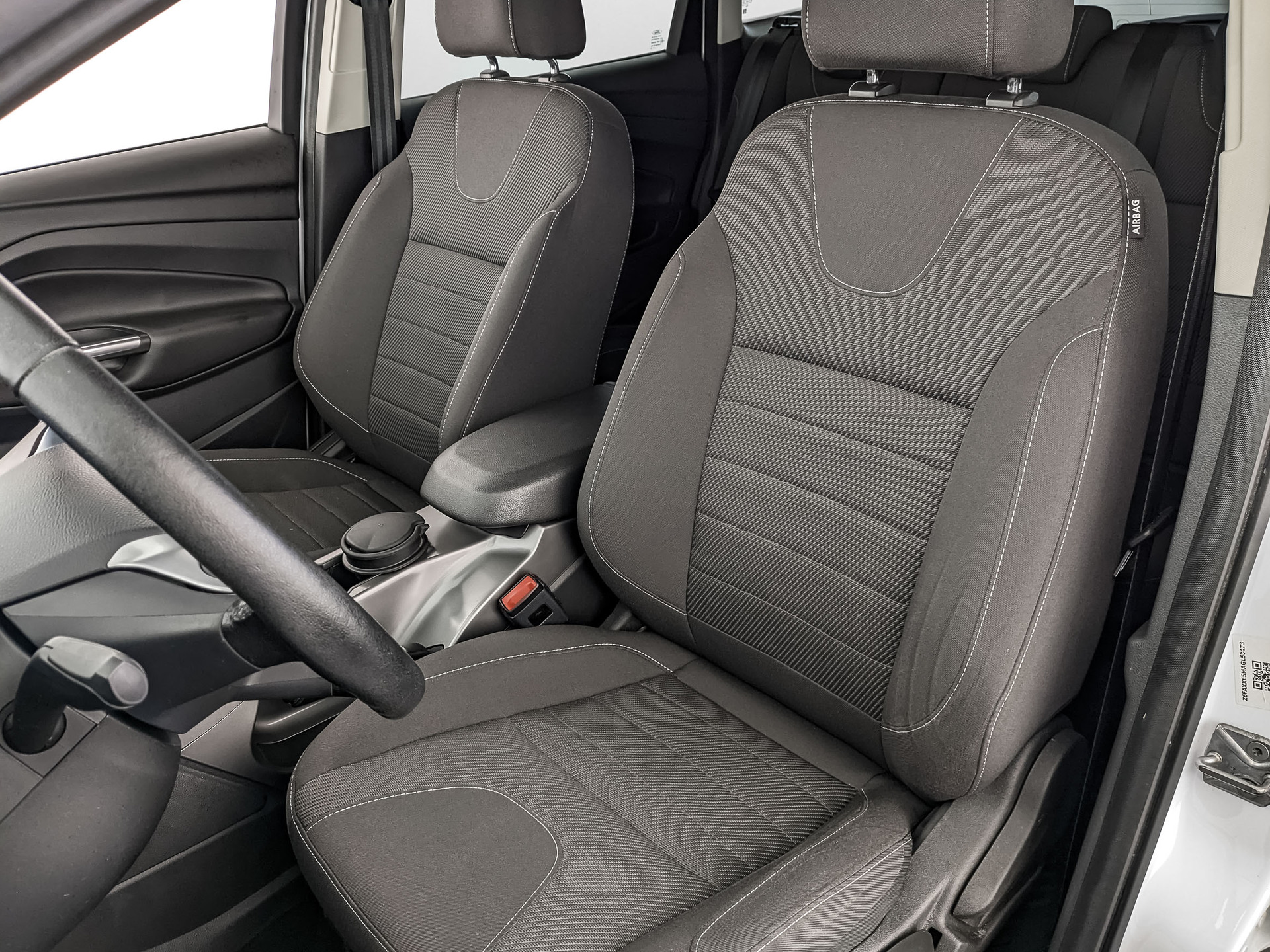 FORD Kuga 1.60 (150 л.с), автомат, 2016, пробег 87 440 км