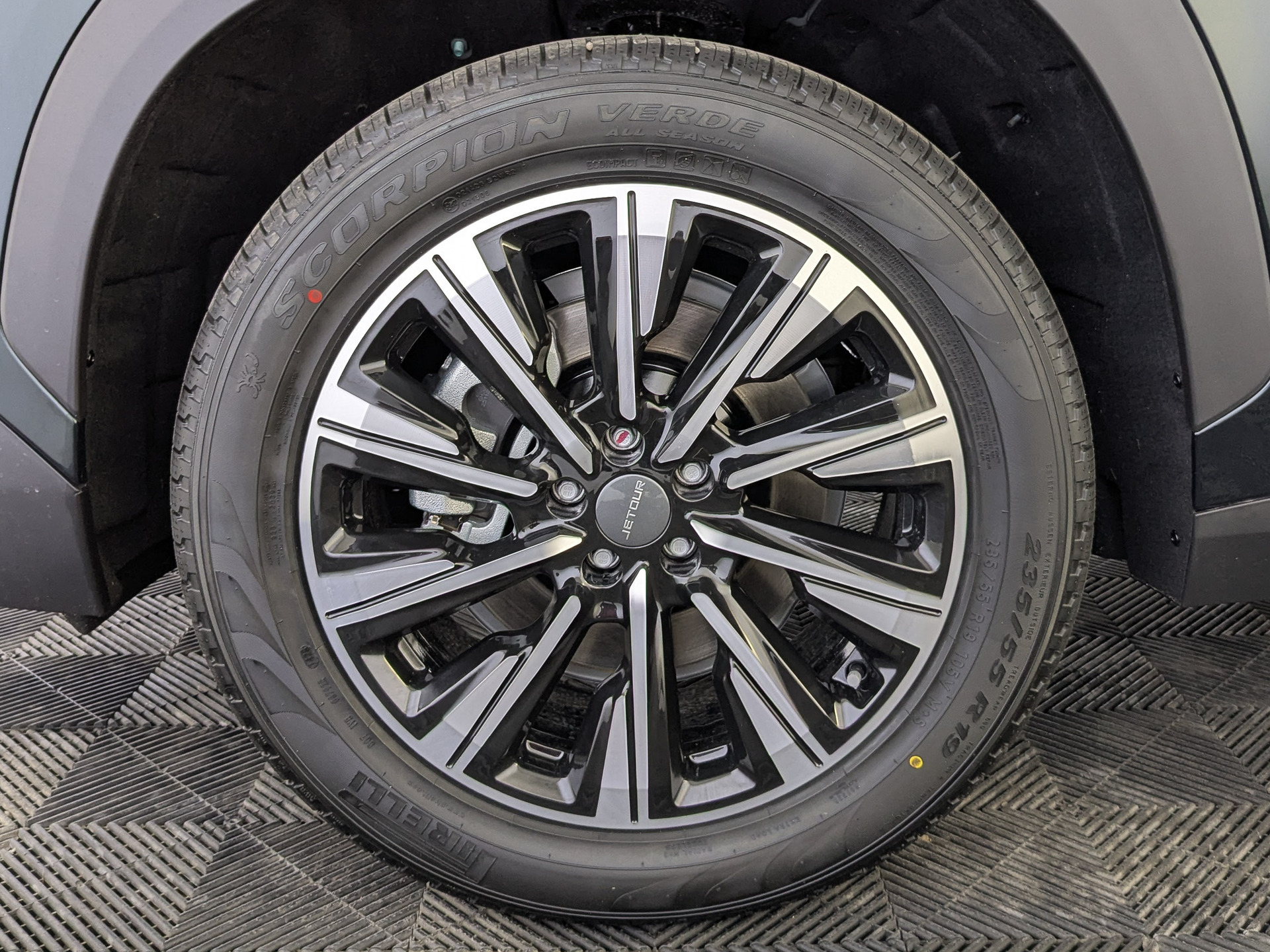 Фото Jetour Dashing Престиж (Luxury) 1.5T/147 6RT 2WD