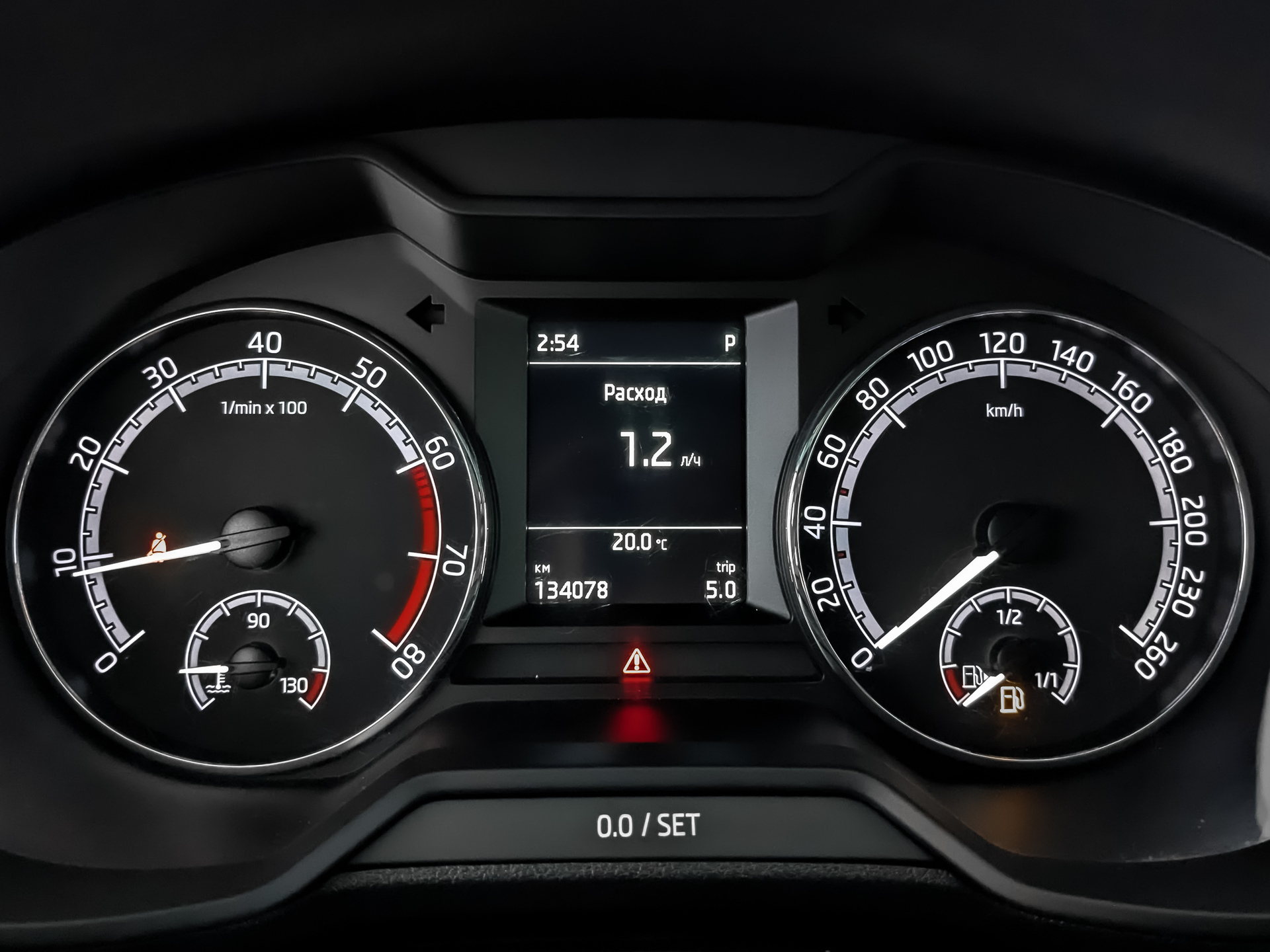 SKODA Octavia 1.60 (110 л.с), автомат, 2020, пробег 133 830 км