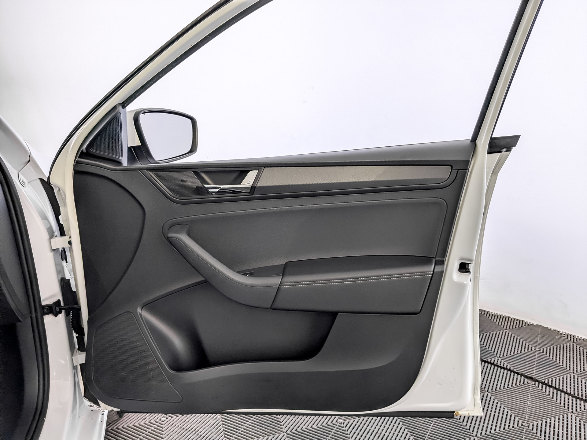 SKODA Rapid II 1.60 (110 л.с), автомат, 2020, пробег 93 423 км