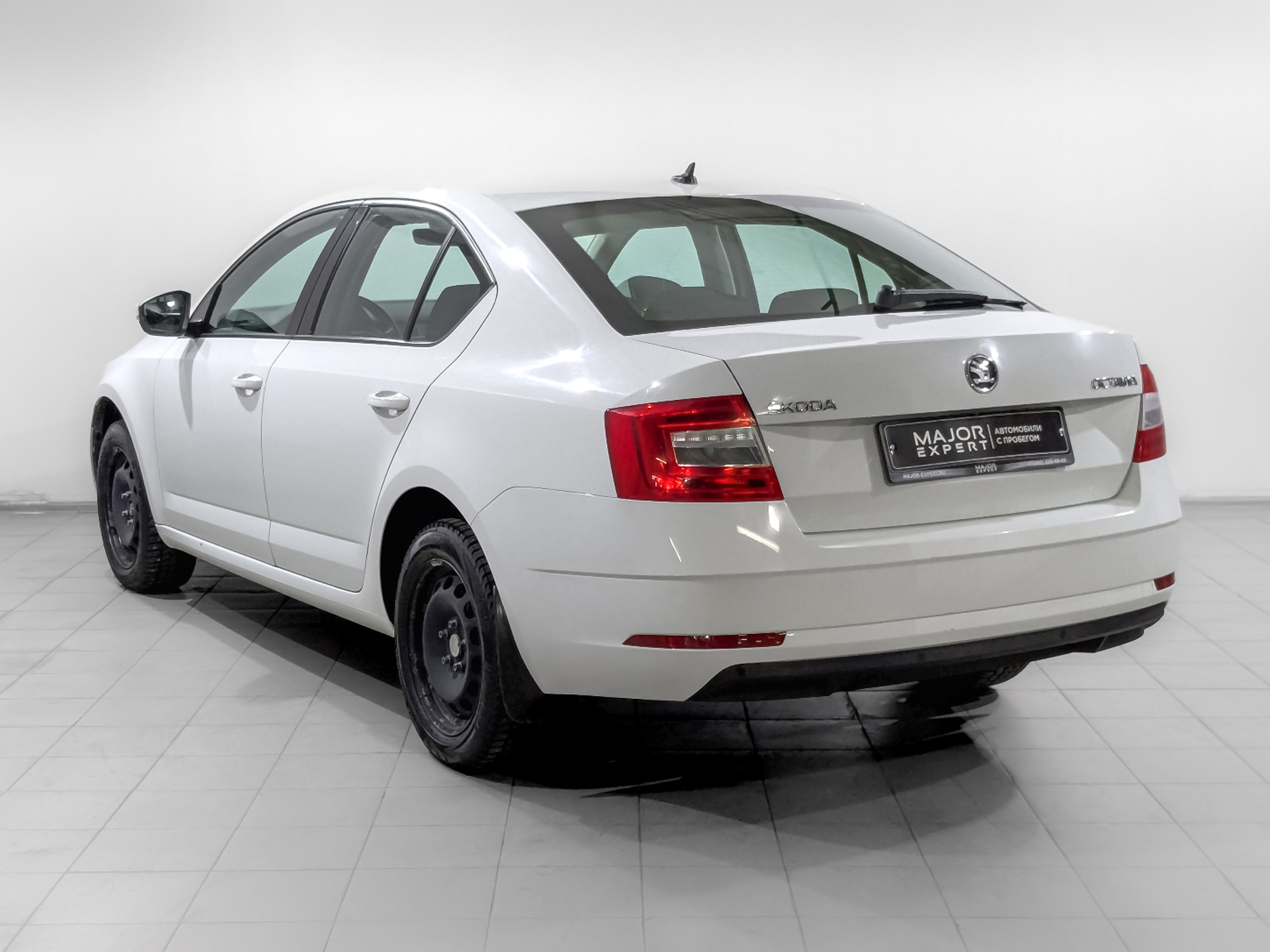 SKODA Octavia 1.60 (110 л.с), автомат, 2020, пробег 80 725 км