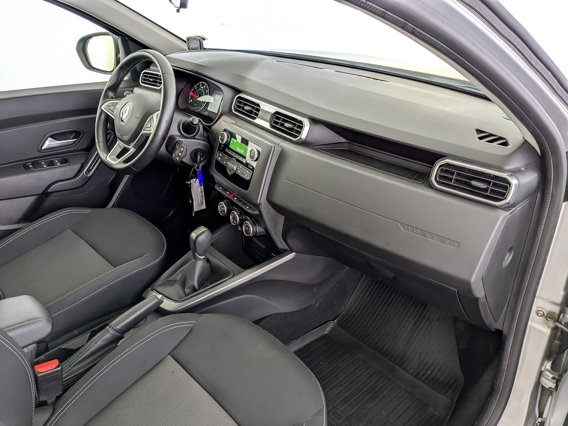 RENAULT Duster 1.30 (150 л.с), автомат, 2022, пробег 83 678 км