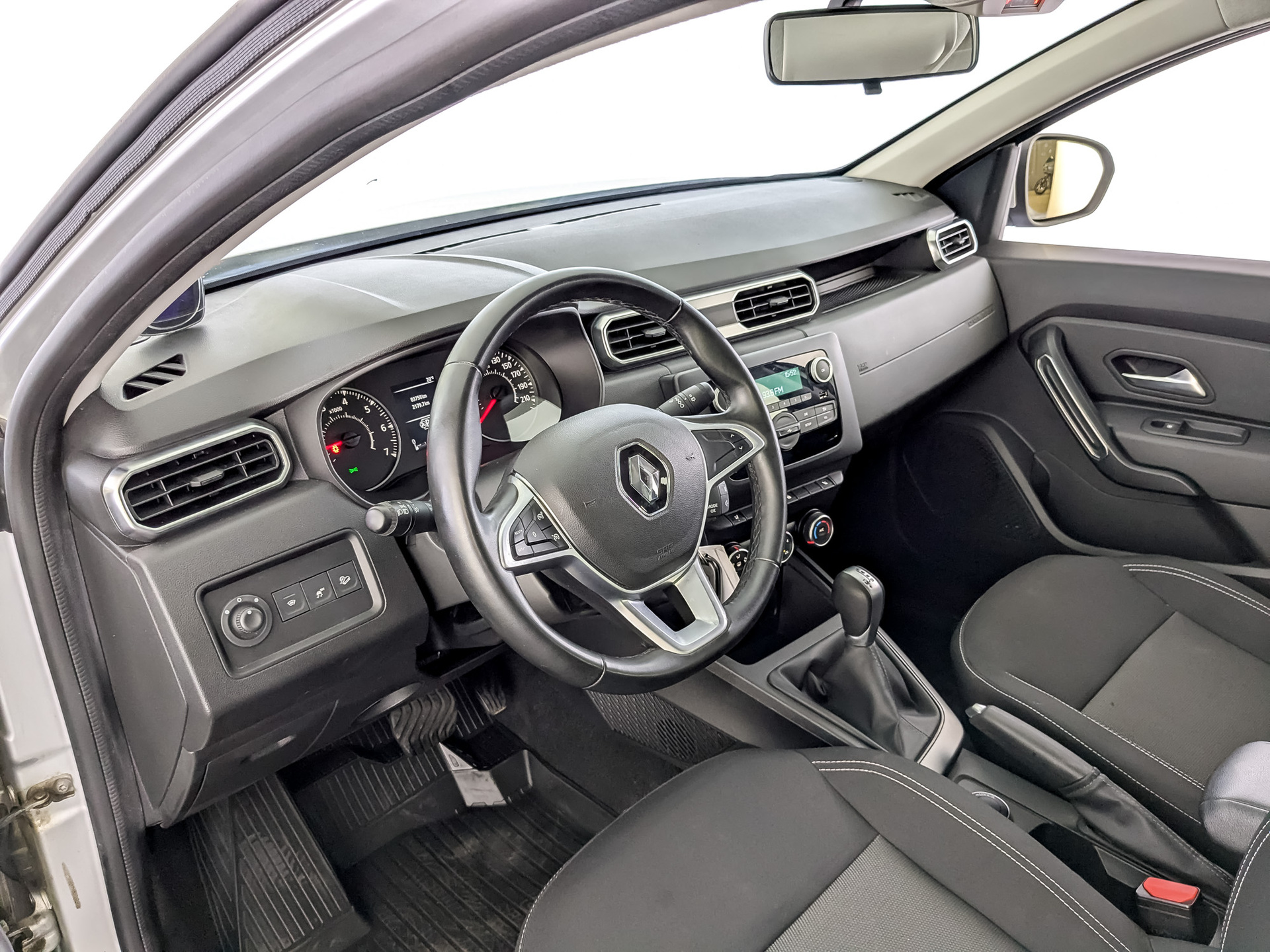 RENAULT Duster 1.30 (150 л.с), автомат, 2022, пробег 83 678 км