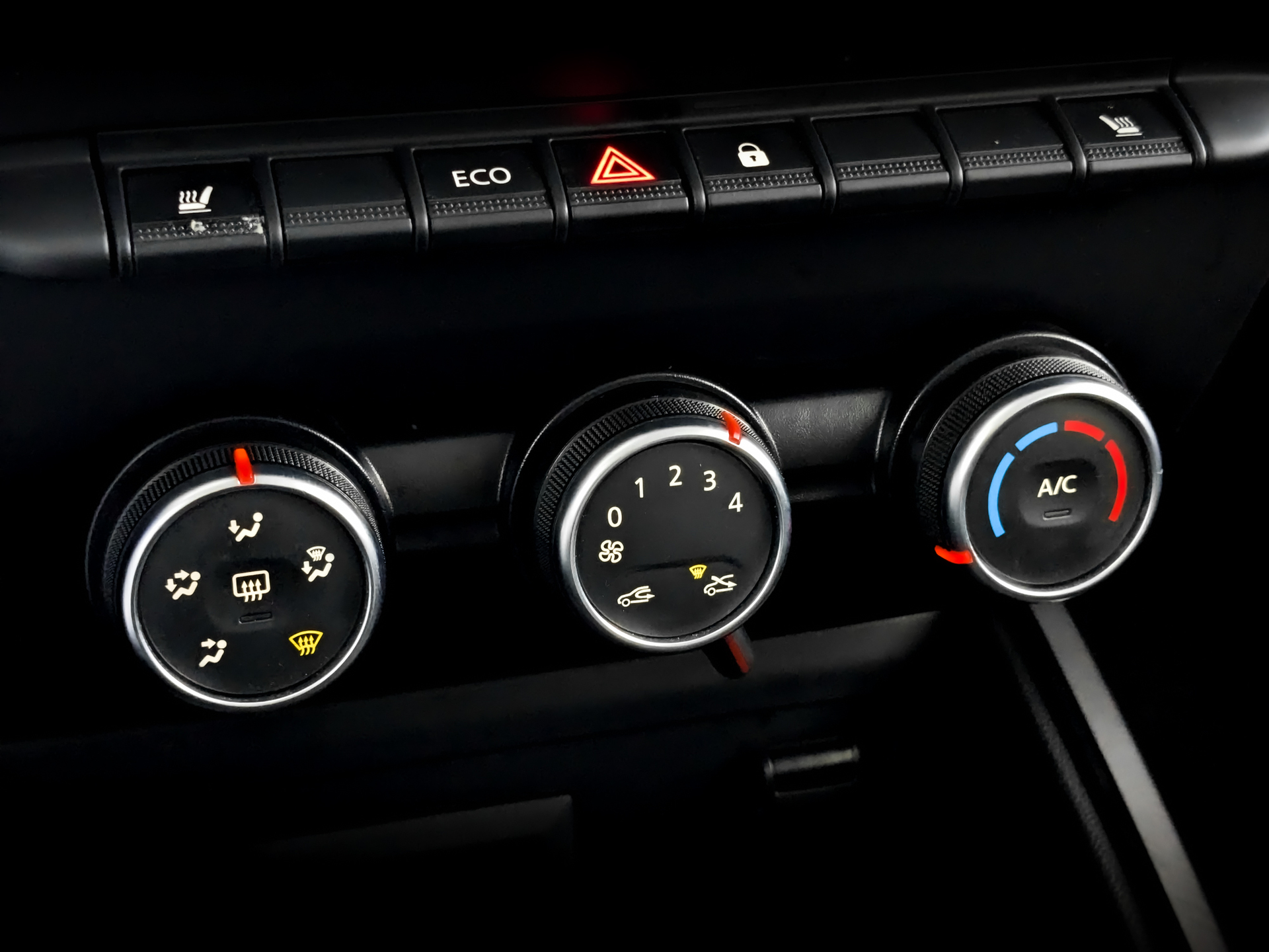 RENAULT Duster 1.30 (150 л.с), автомат, 2022, пробег 83 678 км