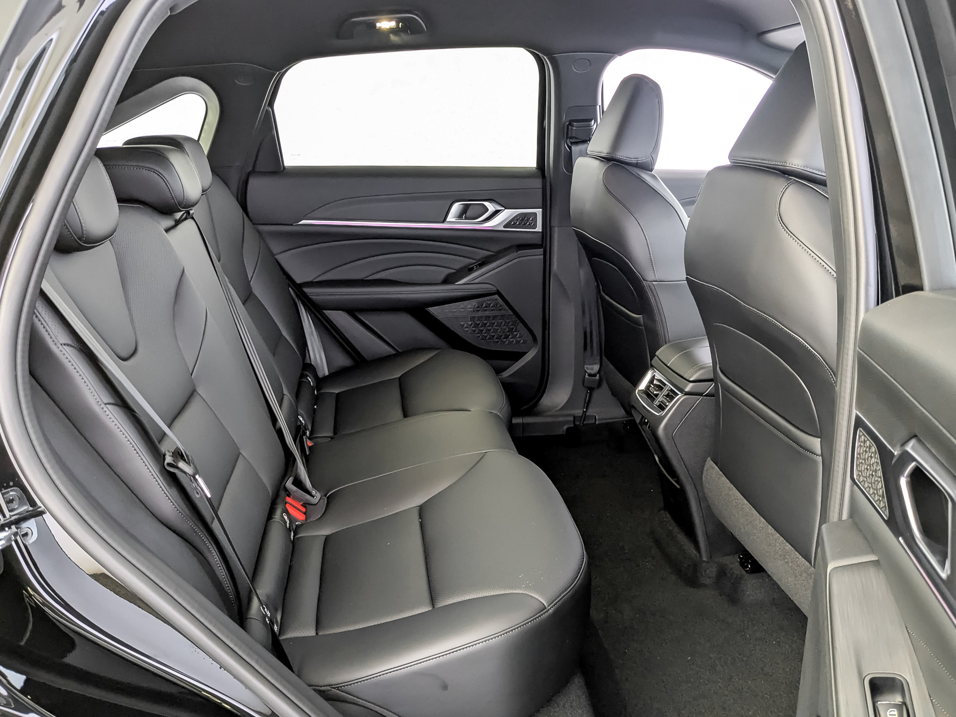 Фото Haval F7 Премиум 1.5T/150 7RT 2WD