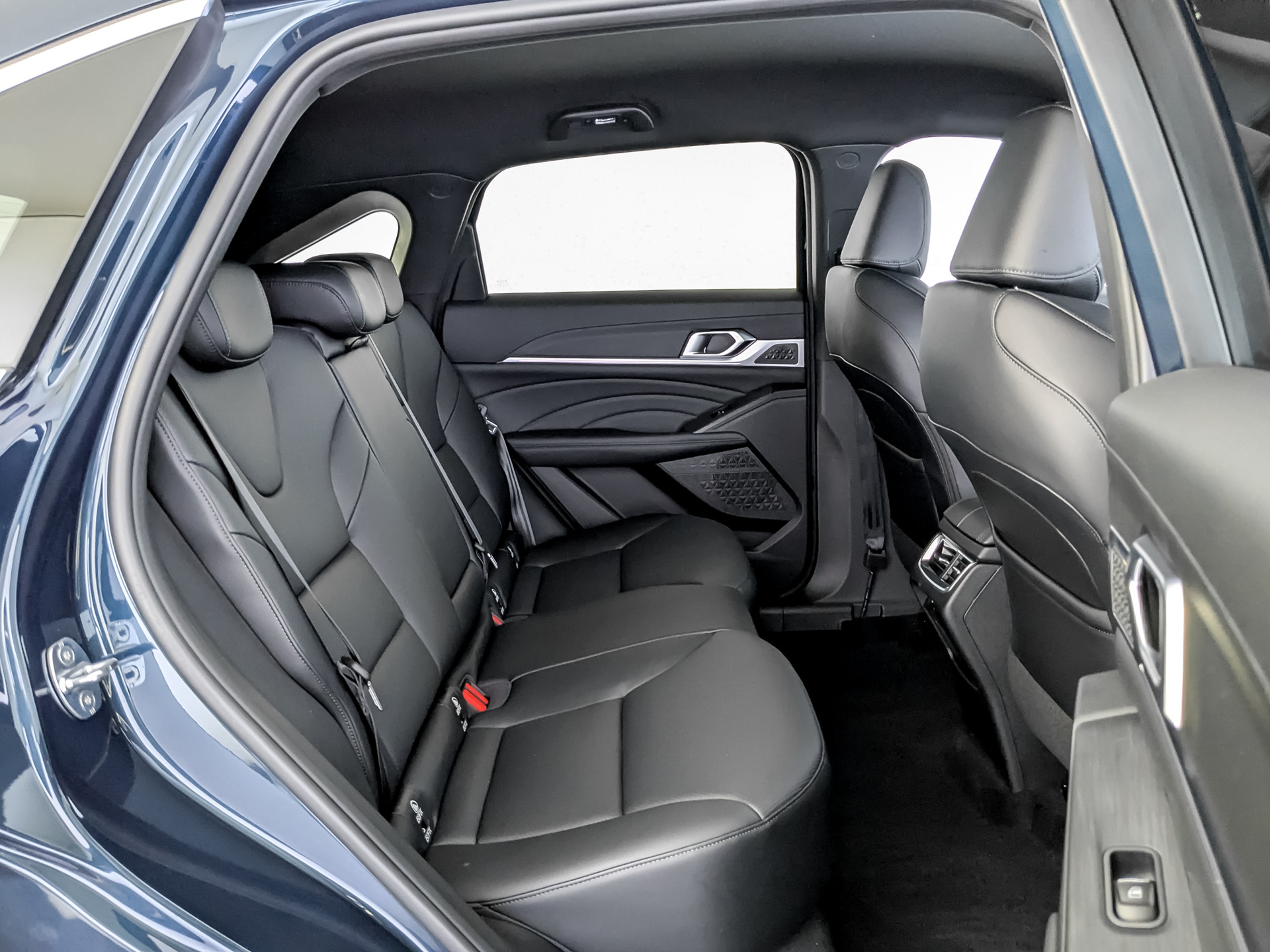 Фото Haval F7 Премиум 1.5T/150 7RT 2WD