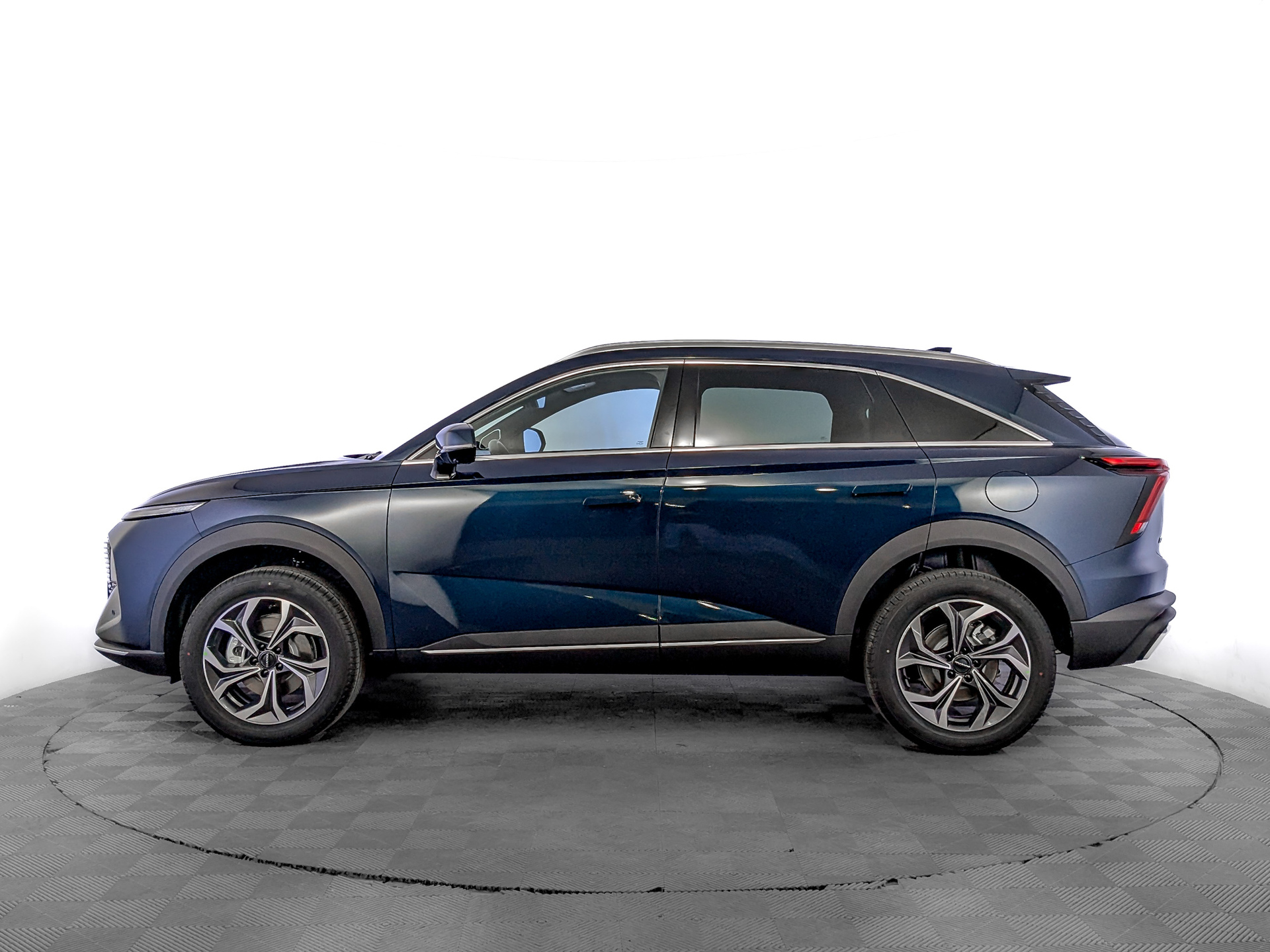 Фото Haval F7 Премиум 1.5T/150 7RT 2WD