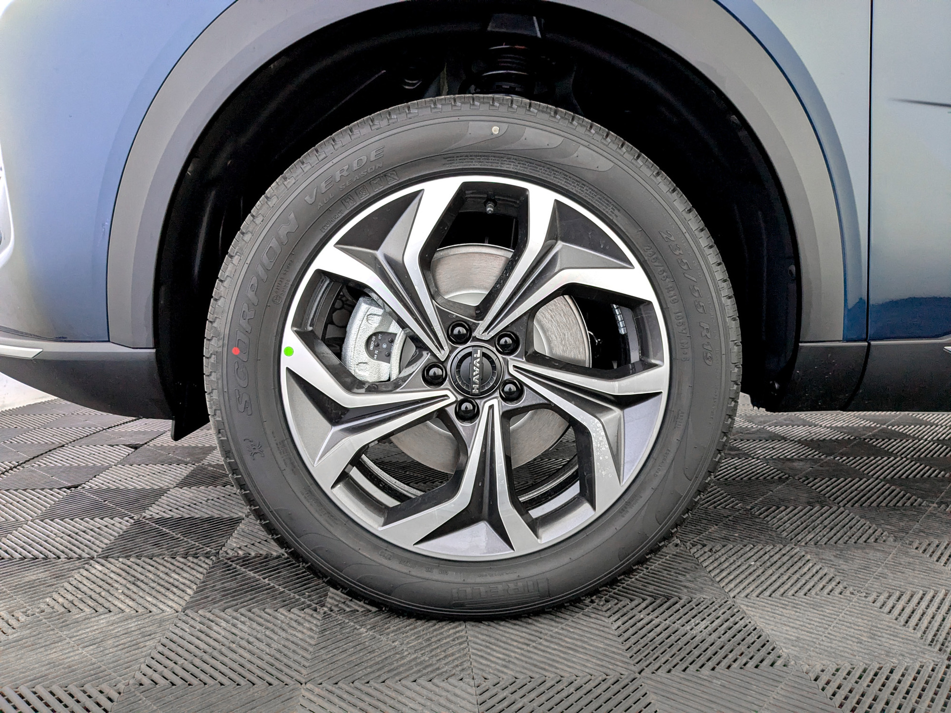 Фото Haval F7 Премиум 1.5T/150 7RT 2WD