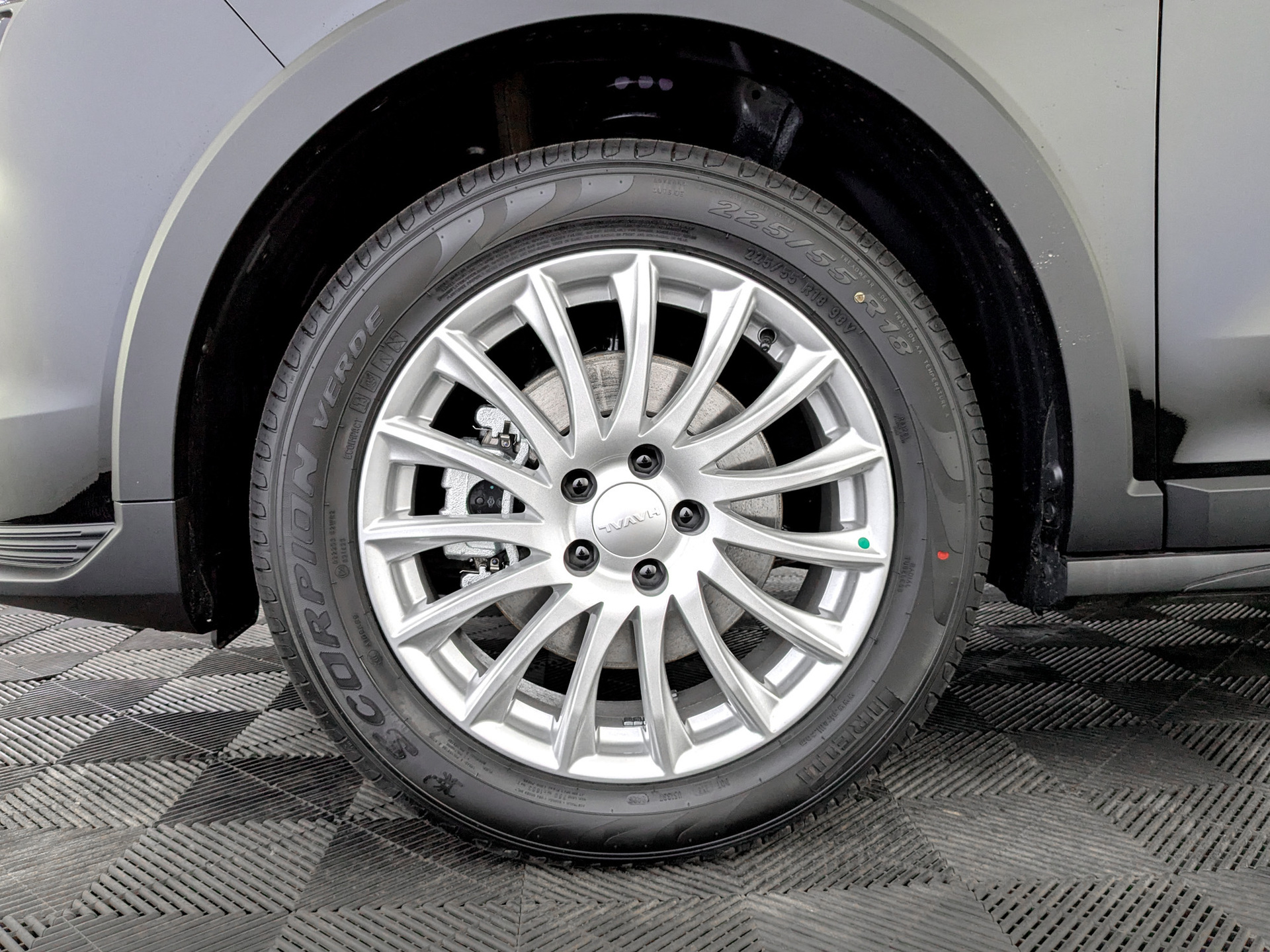 Фото Haval Jolion Премиум 1.5T/150 7RT 4WD