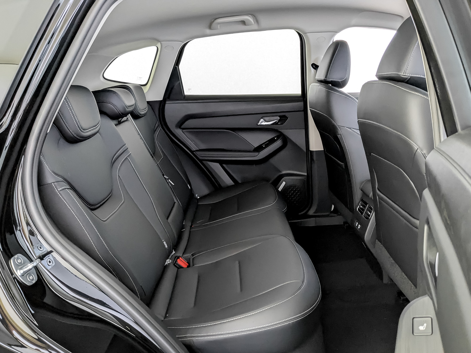 Фото Haval Jolion Премиум 1.5T/150 7RT 4WD