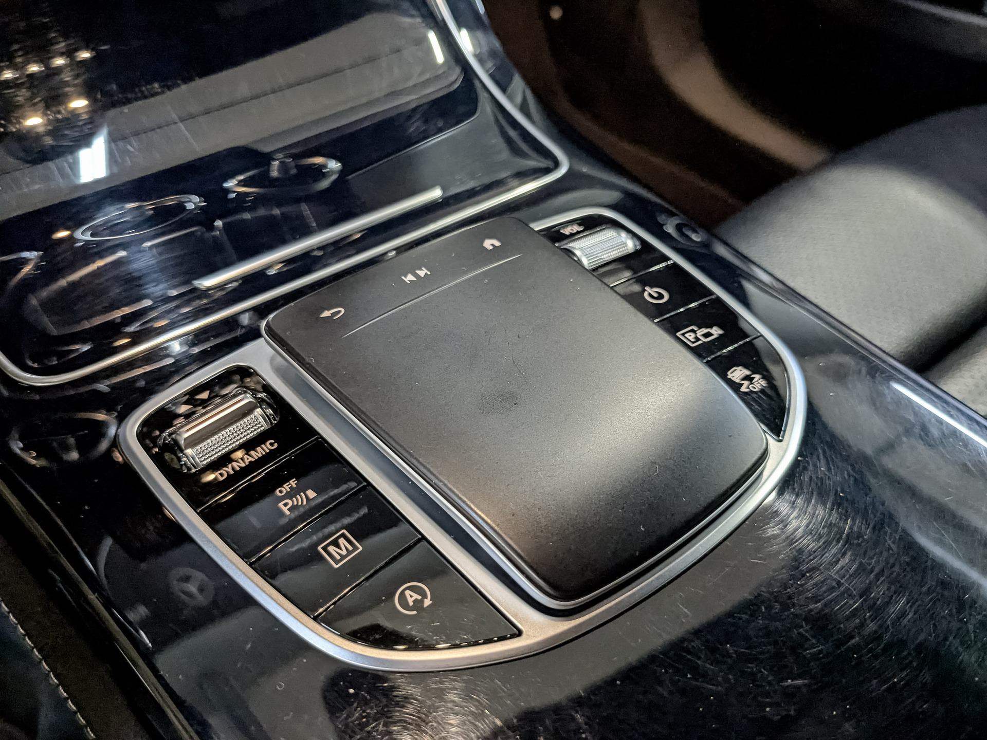 MERCEDES-BENZ GLC Coupe 1.90 (245 л.с), автомат, 2020, пробег 92 548 км