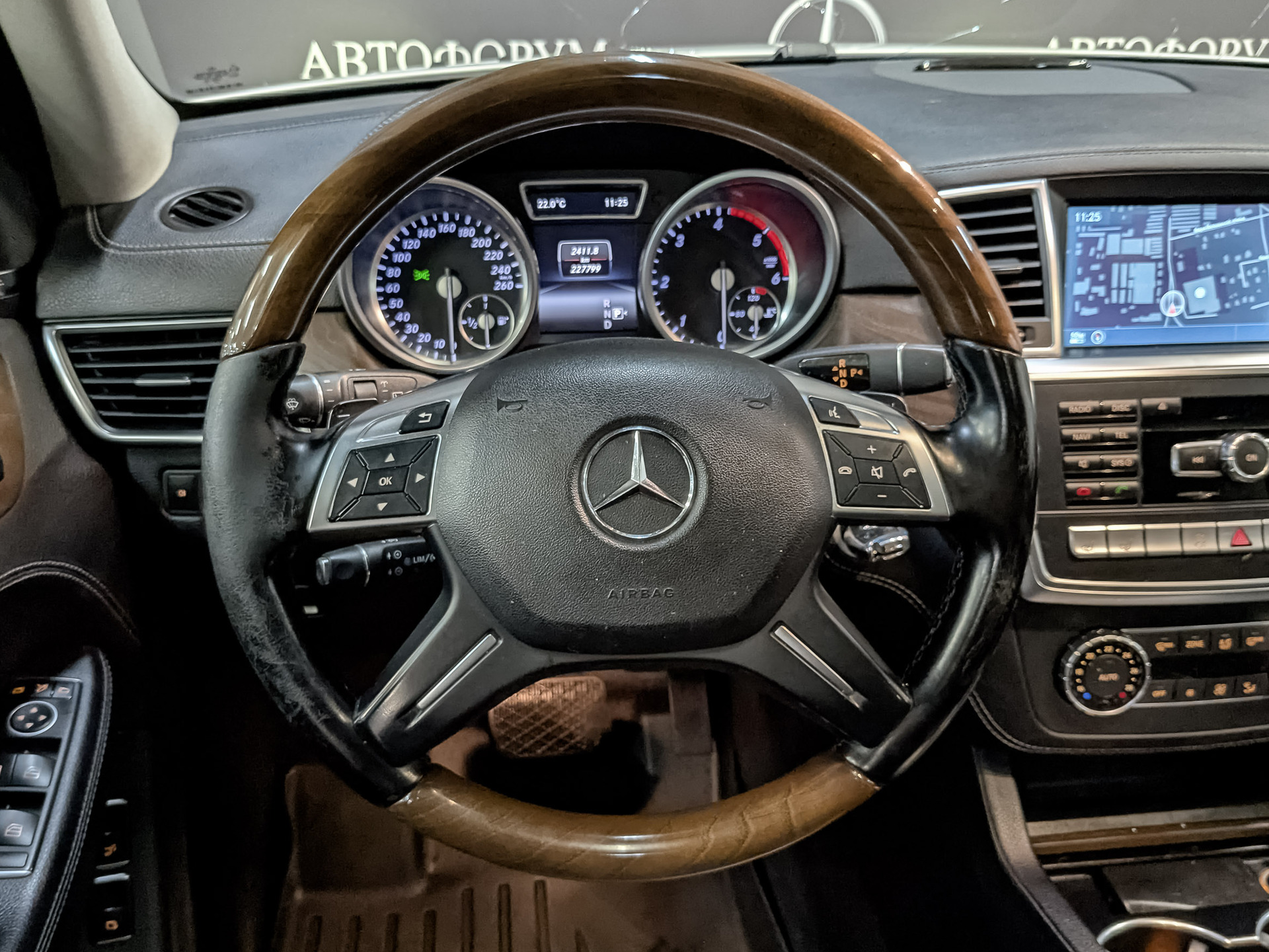 MERCEDES-BENZ GL-Класс 3.00 (249 л.с), автомат, 2015, пробег 227 796 км