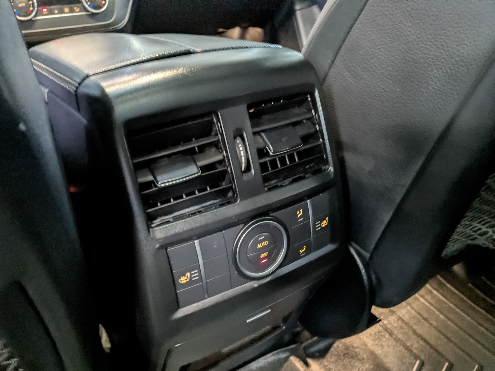 MERCEDES-BENZ GL-Класс 3.00 (249 л.с), автомат, 2015, пробег 227 796 км
