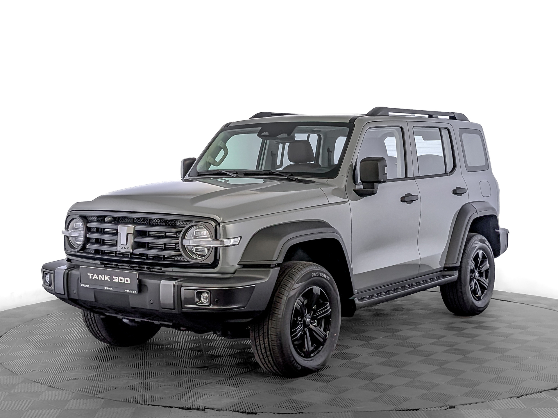 Фото Tank 300 Драйв (Adventure) 2.0T/218 8AT 4WD
