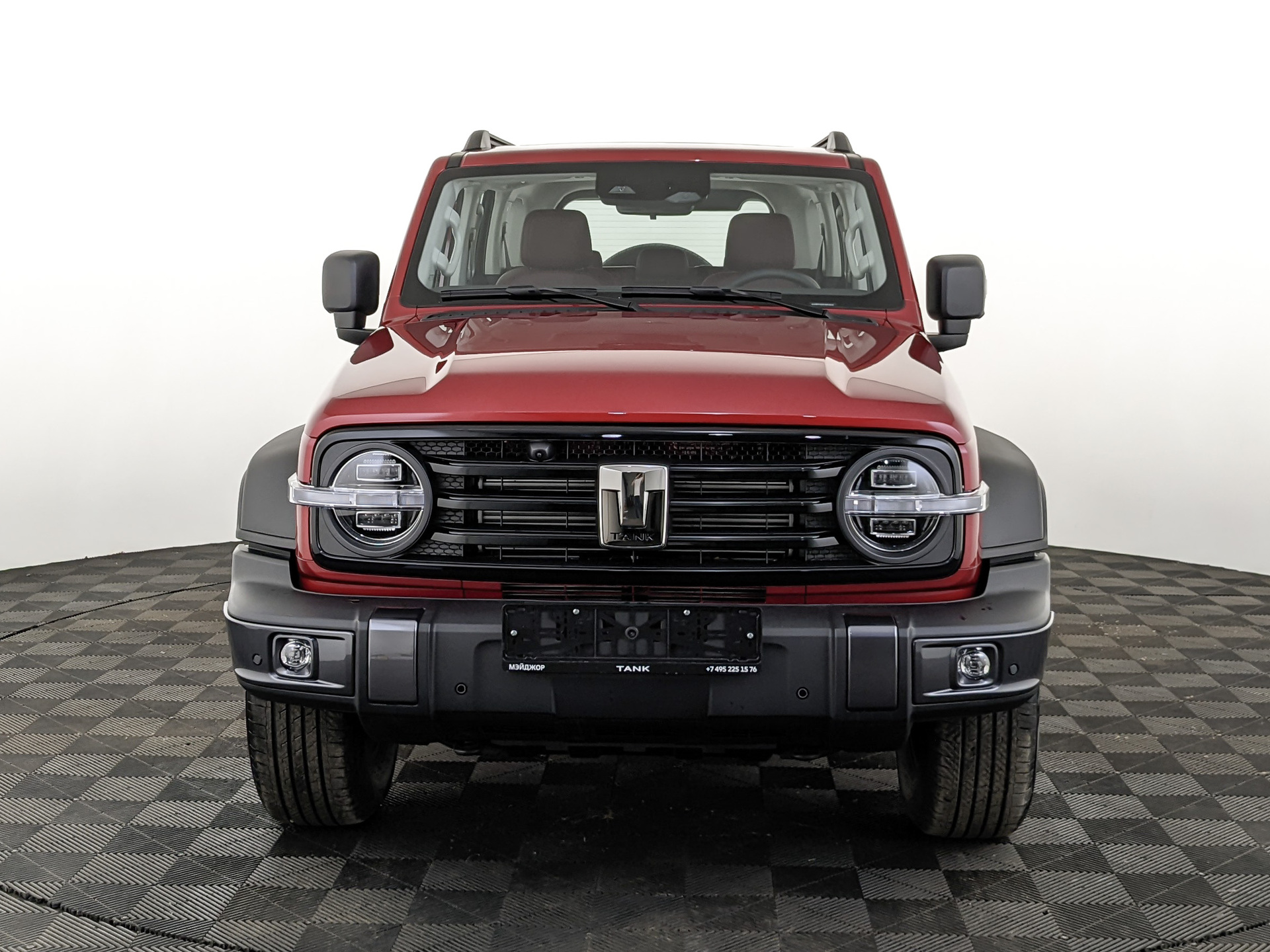 Фото Tank 300 Драйв (Adventure) 2.0T/218 8AT 4WD