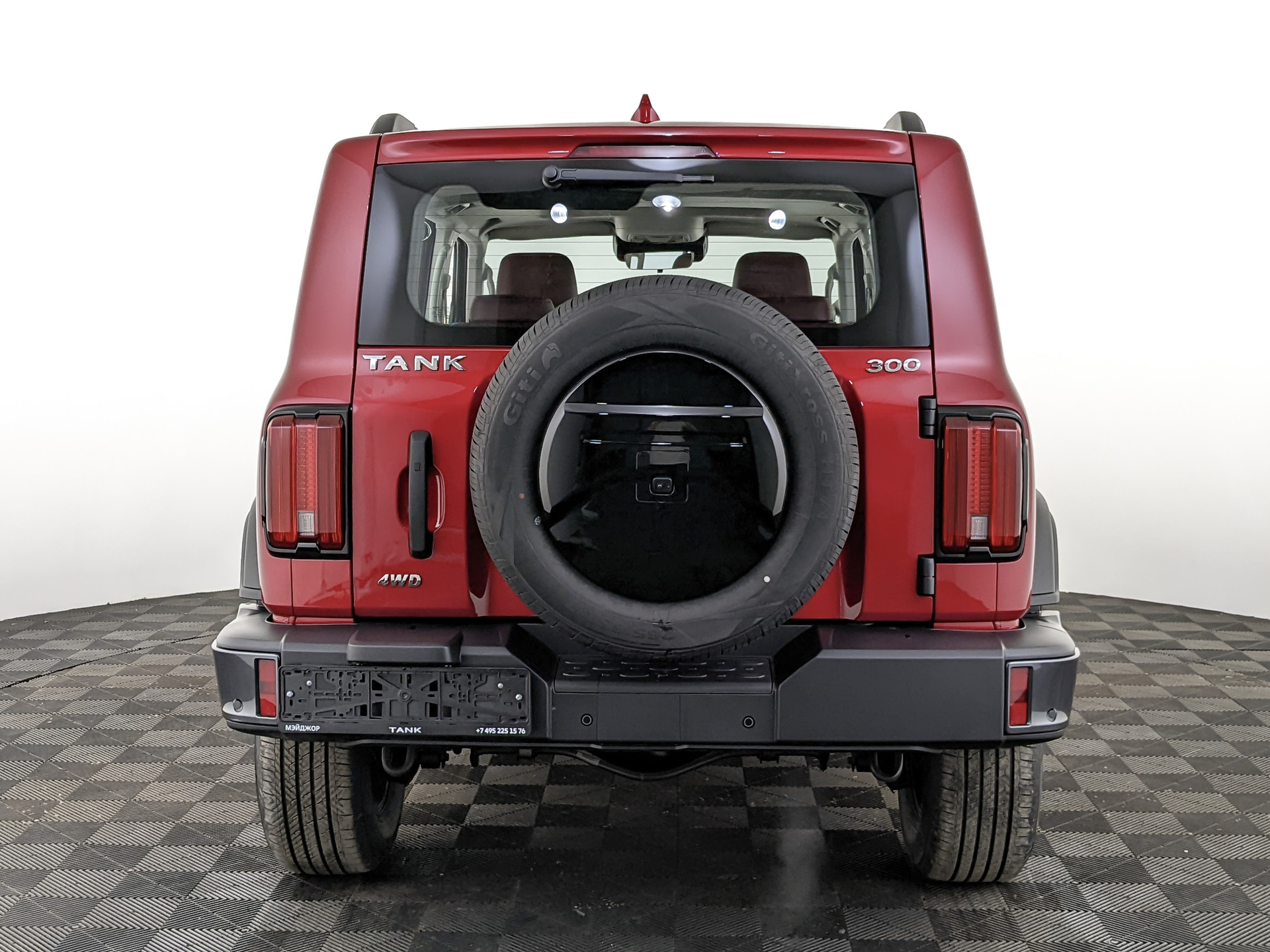 Фото Tank 300 Драйв (Adventure) 2.0T/218 8AT 4WD