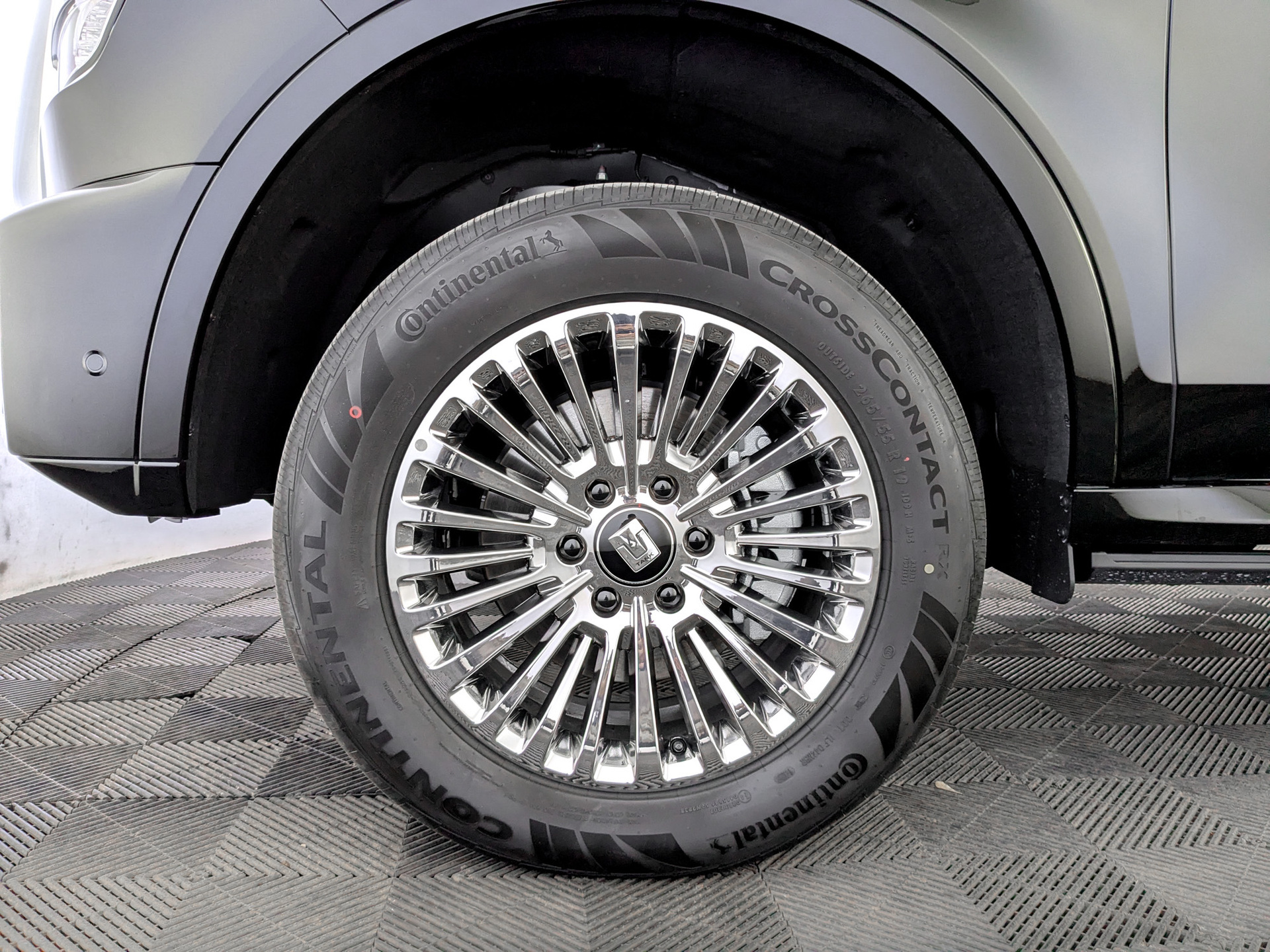 Фото Tank 500 Премиум (Premium) 3.0T/299 9AT 4WD