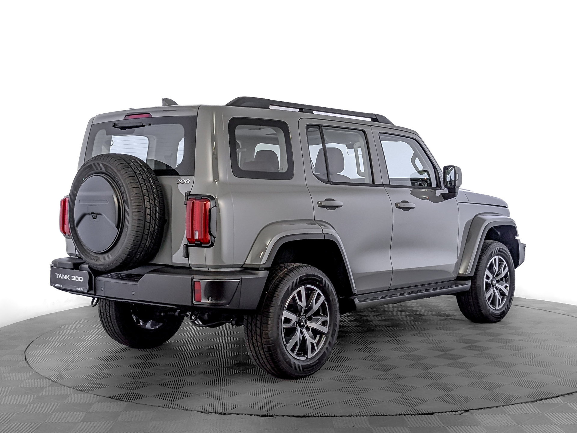 Фото Tank 300 Сити Драйв (City Adventure) 2.0T/218 8AT 4WD
