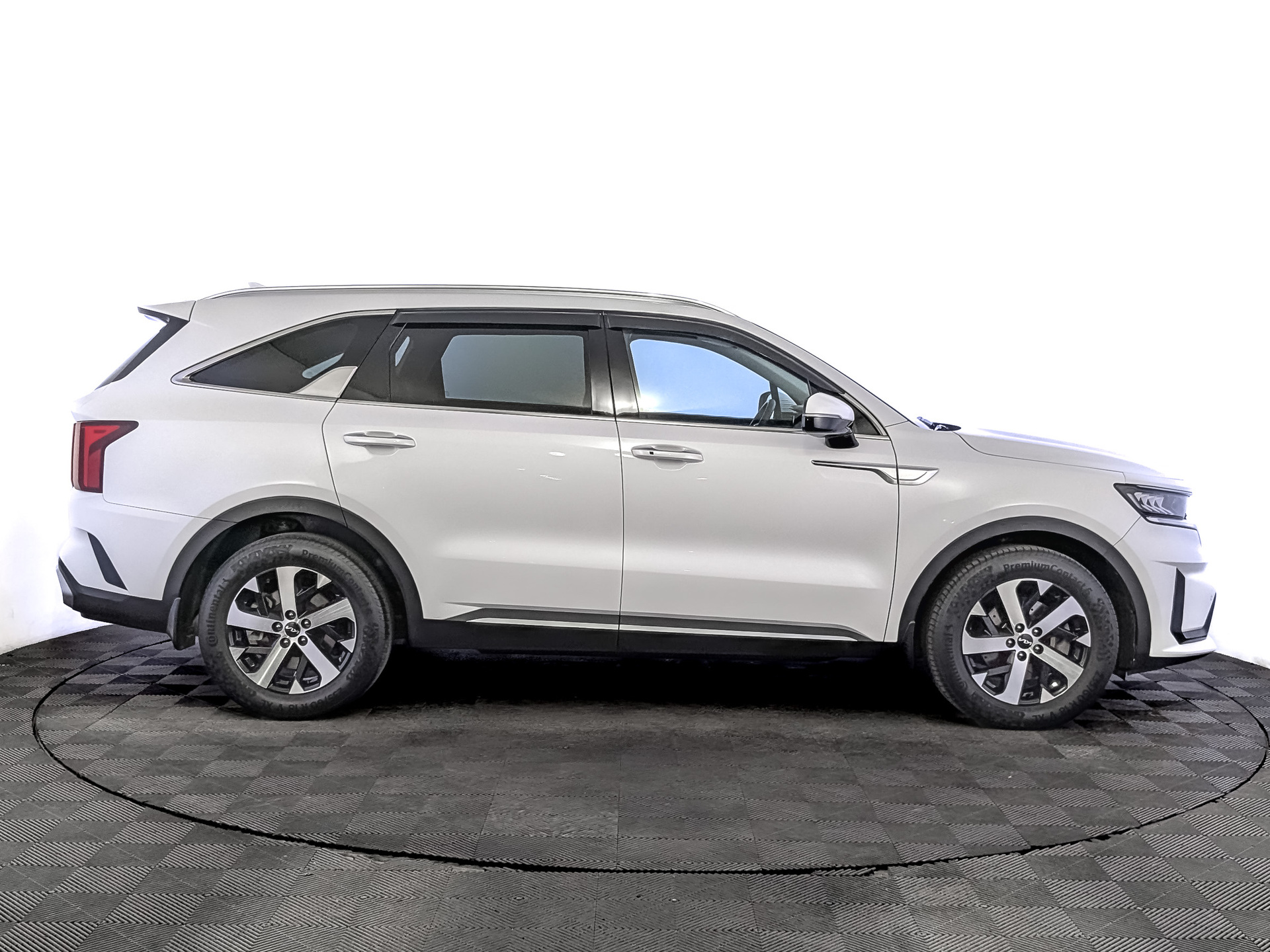 KIA Sorento 2.50 (180 л.с), автомат, 2021, пробег 84 190 км