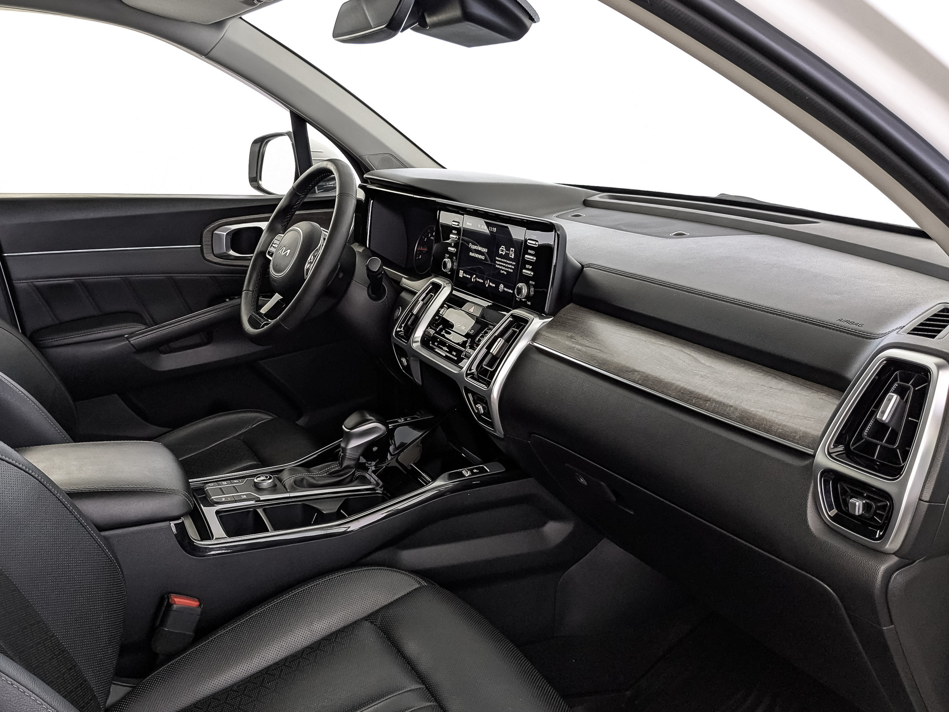 KIA Sorento 2.50 (180 л.с), автомат, 2021, пробег 84 190 км