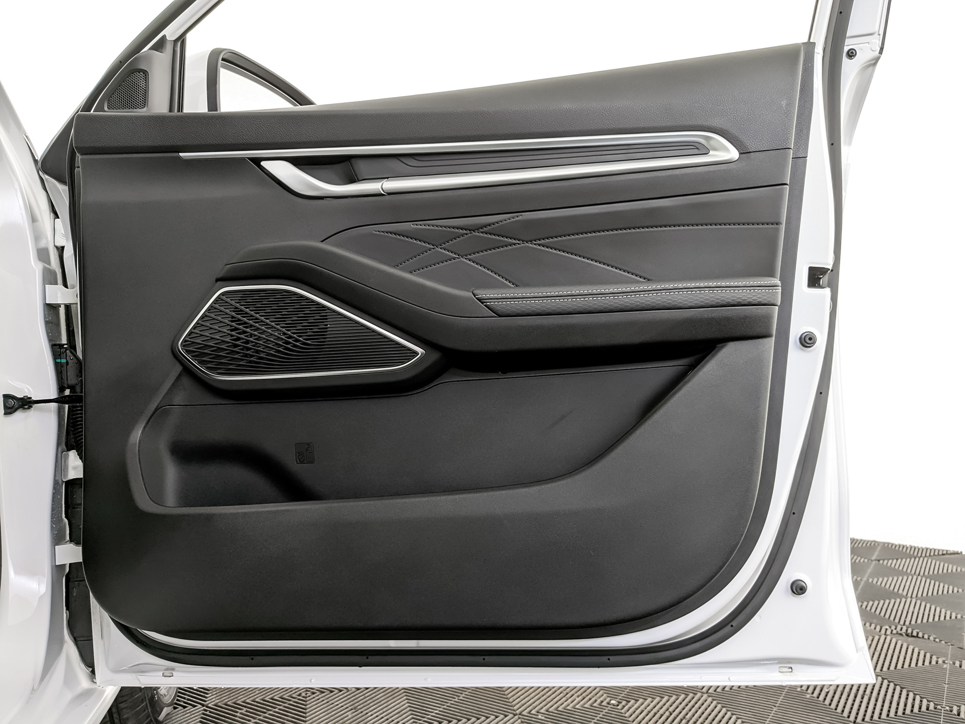 GEELY Emgrand II 1.50 (122 л.с), автомат, 2024, пробег 2 900 км