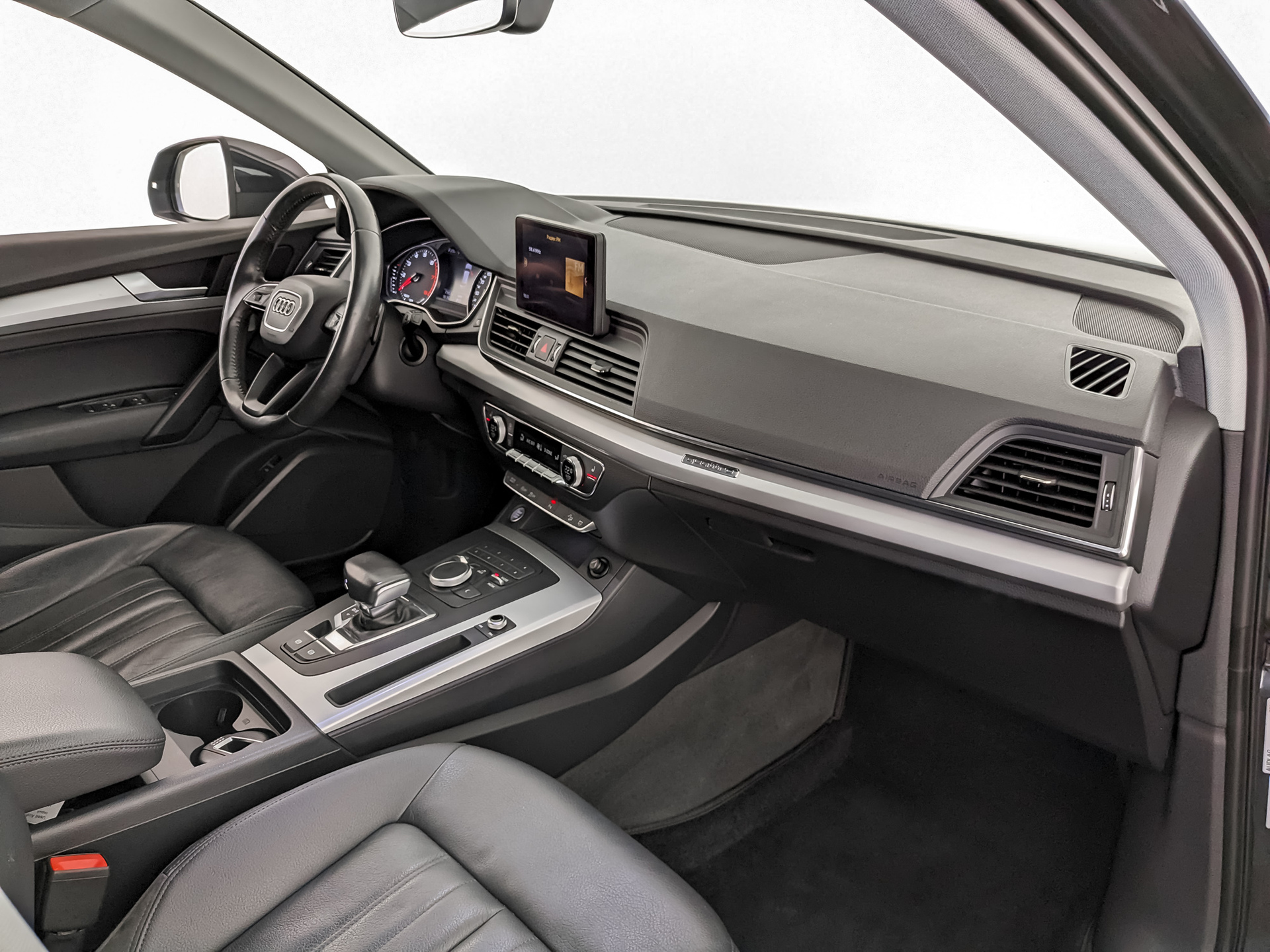 AUDI Q5 2.00 (249 л.с), автомат, 2017, пробег 71 856 км