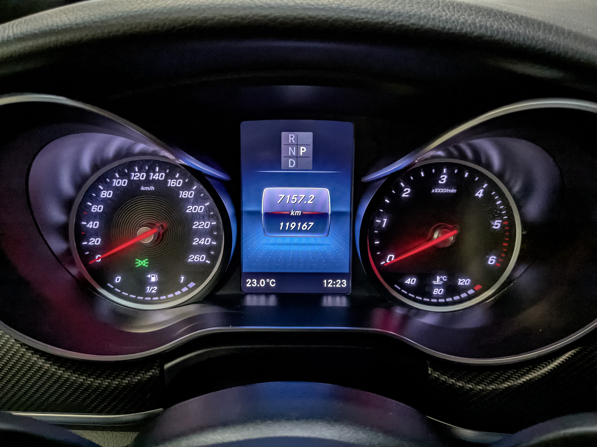 MERCEDES-BENZ V-Класс 1.90 (163 л.с), автомат, 2022, пробег 119 000 км