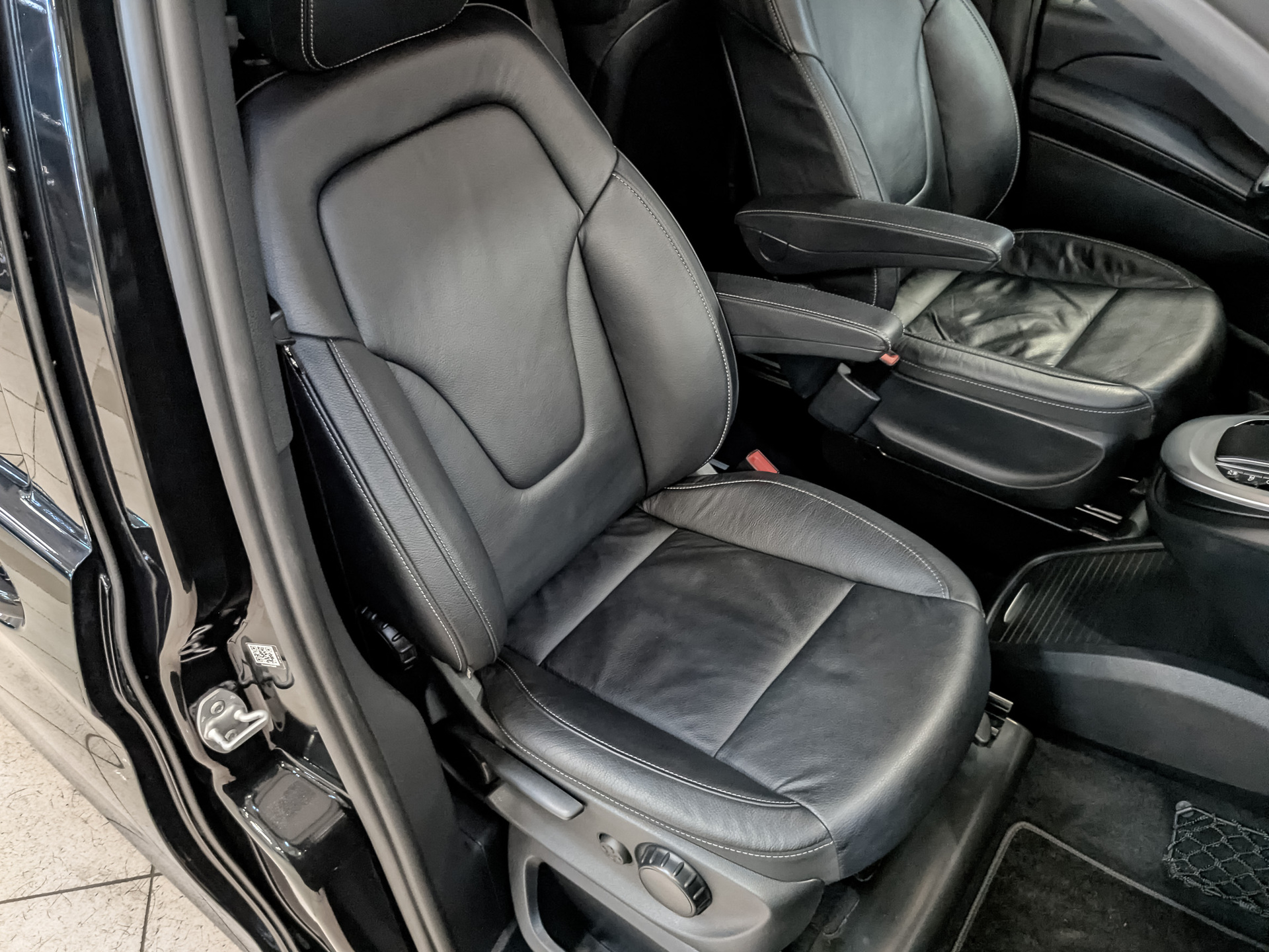 MERCEDES-BENZ V-Класс 1.90 (163 л.с), автомат, 2022, пробег 119 000 км