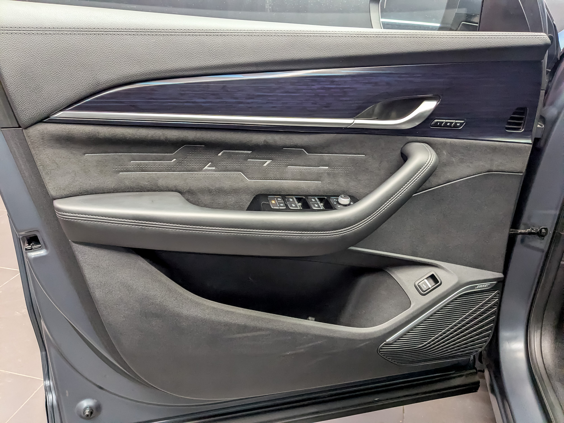 GEELY Monjaro 2.00 (238 л.с), автомат, 2024, пробег 24 803 км