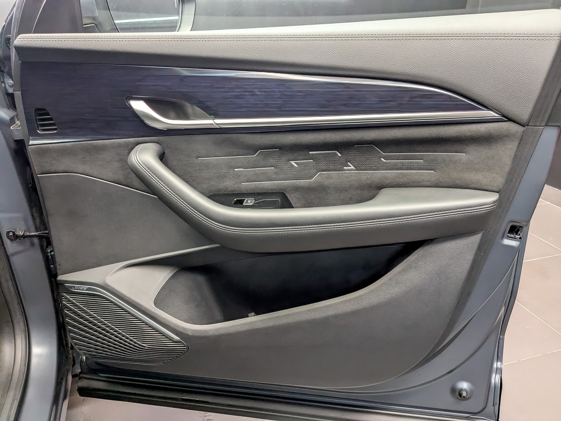 GEELY Monjaro 2.00 (238 л.с), автомат, 2024, пробег 24 803 км