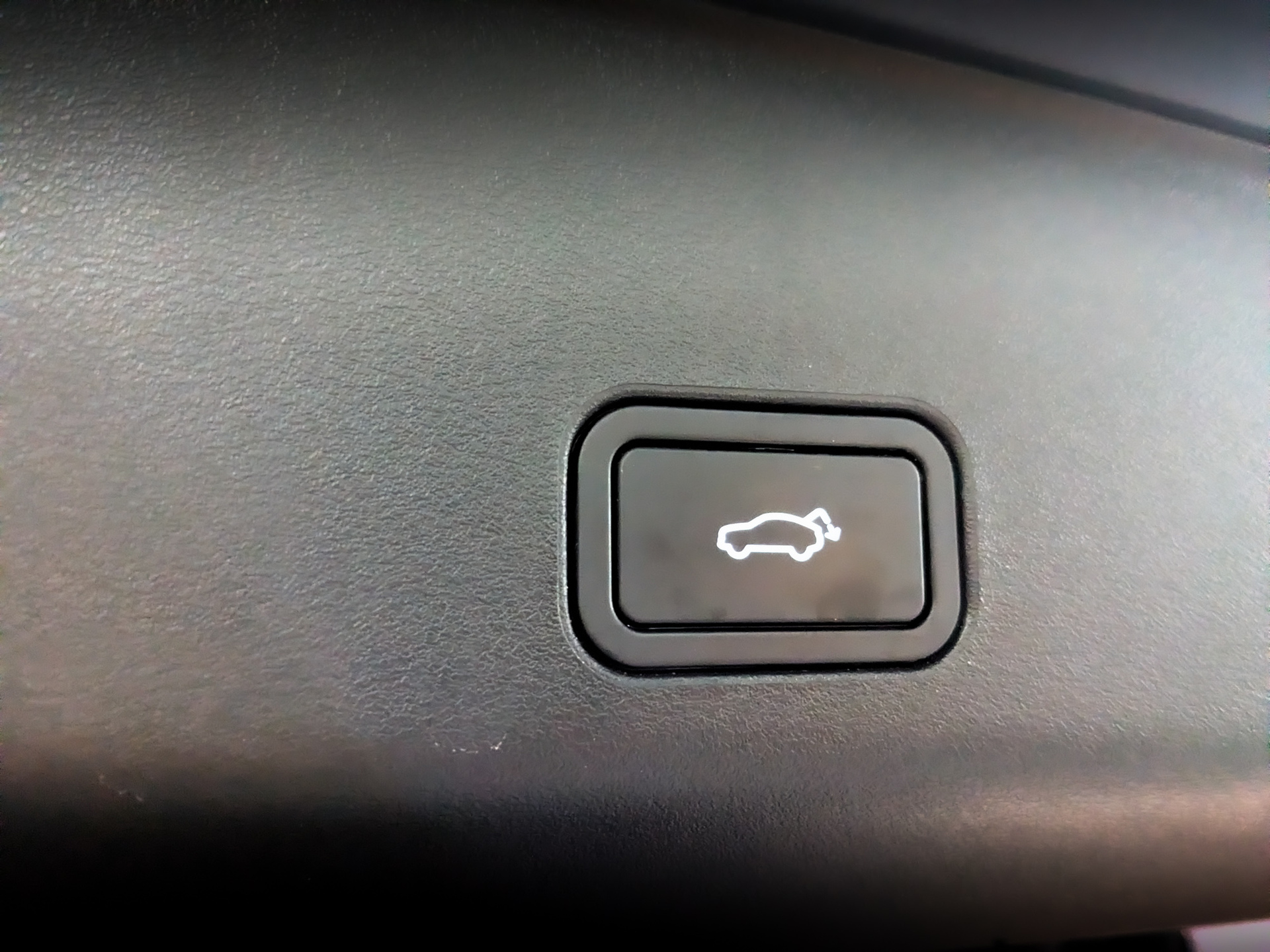 GEELY Monjaro 2.00 (238 л.с), автомат, 2024, пробег 24 803 км
