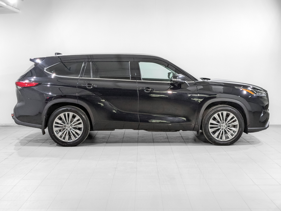 Toyota Highlander IV