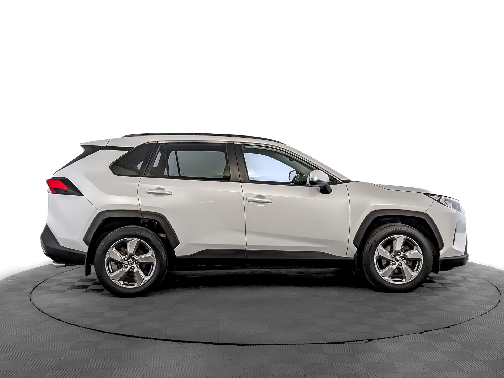 TOYOTA Rav-4 2.00 (149 л.с), автомат, 2021, пробег 149 564 км