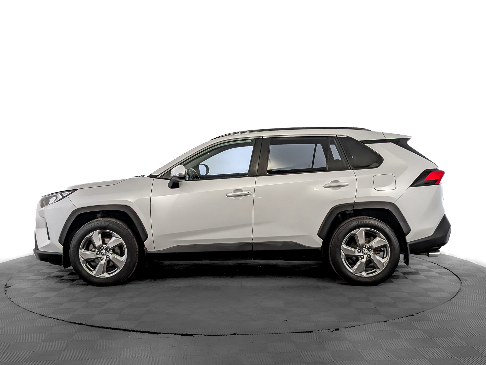 TOYOTA Rav-4 2.00 (149 л.с), автомат, 2021, пробег 149 564 км