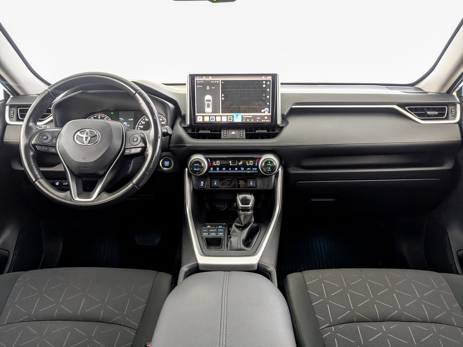 TOYOTA Rav-4 2.00 (149 л.с), автомат, 2021, пробег 149 564 км