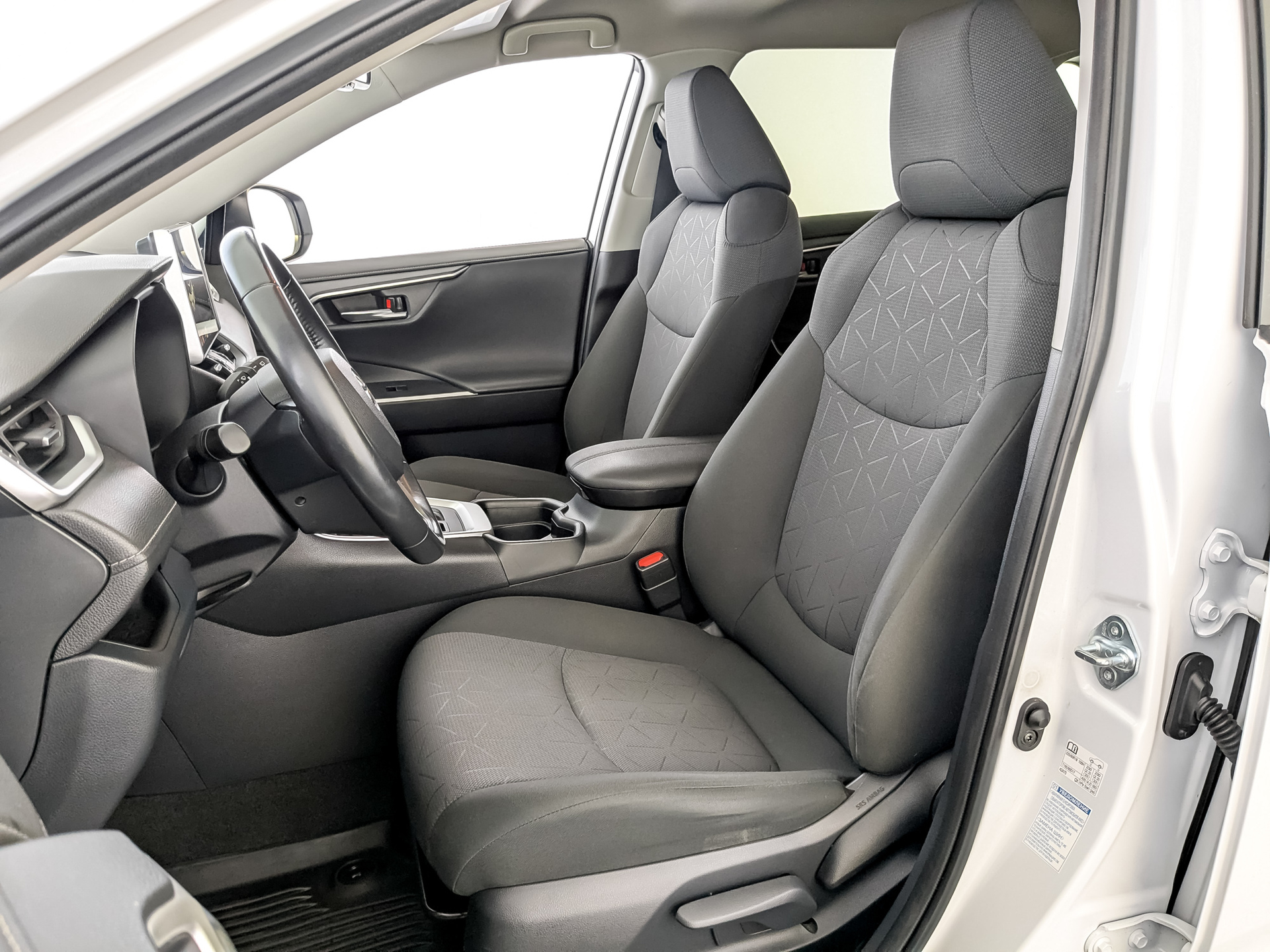TOYOTA Rav-4 2.00 (149 л.с), автомат, 2021, пробег 149 564 км