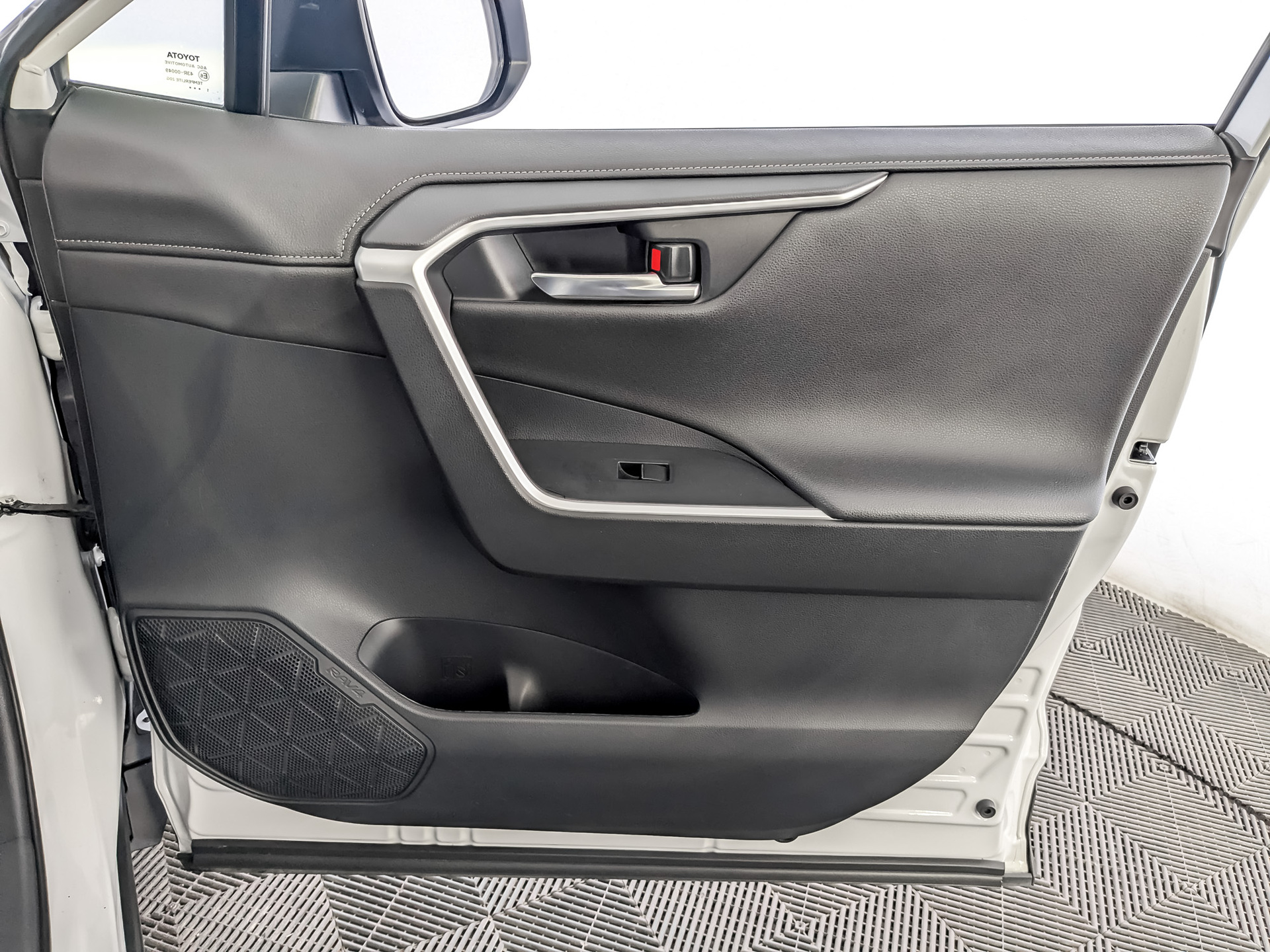 TOYOTA Rav-4 2.00 (149 л.с), автомат, 2021, пробег 149 564 км