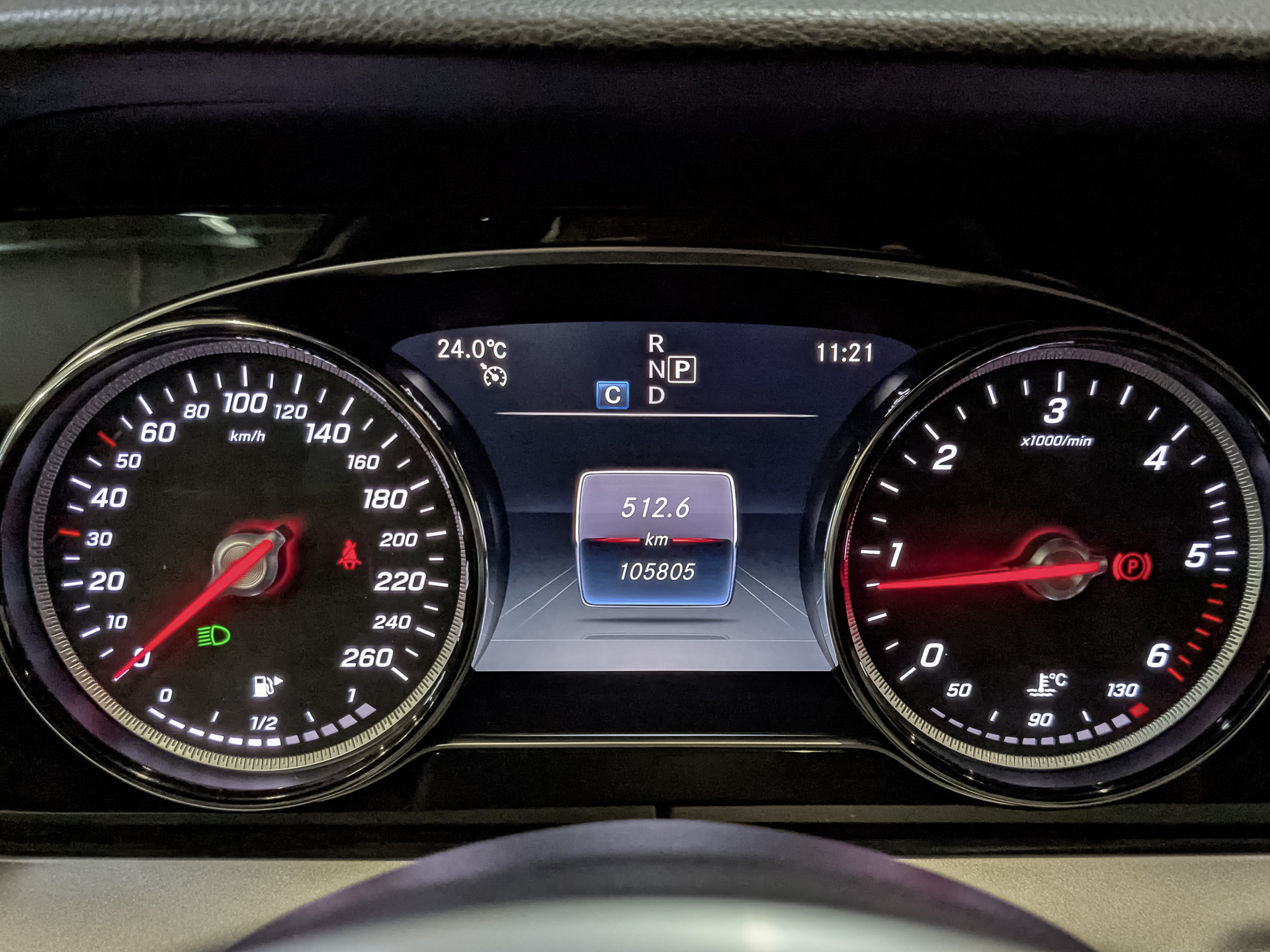 MERCEDES-BENZ E-Класс 1.90 (150 л.с), автомат, 2019, пробег 105 000 км