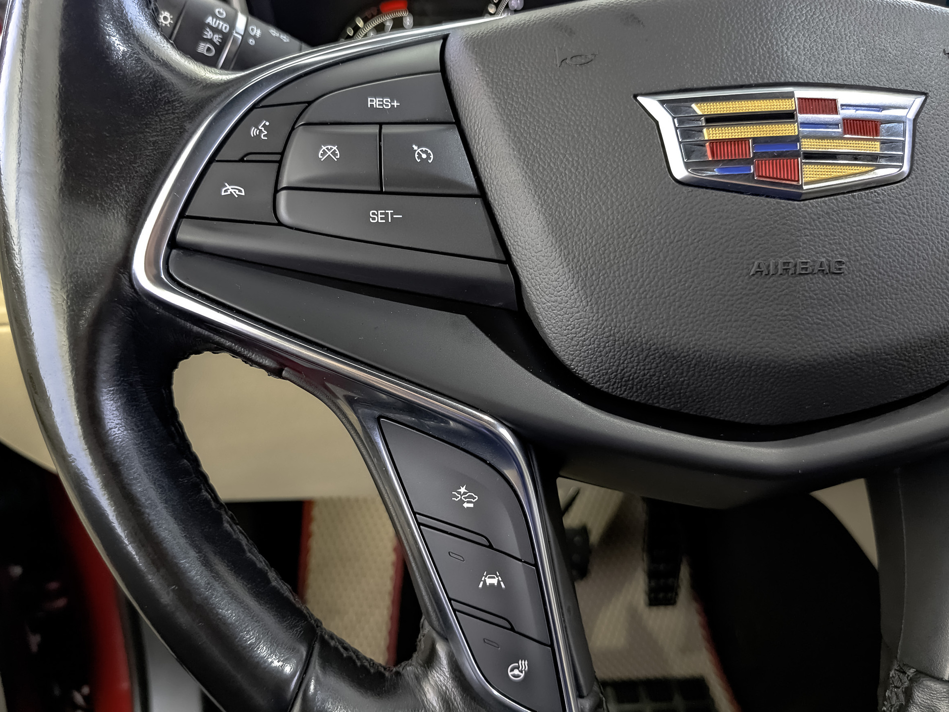 CADILLAC XT5 3.60 (314 л.с), автомат, 2019, пробег 137 844 км