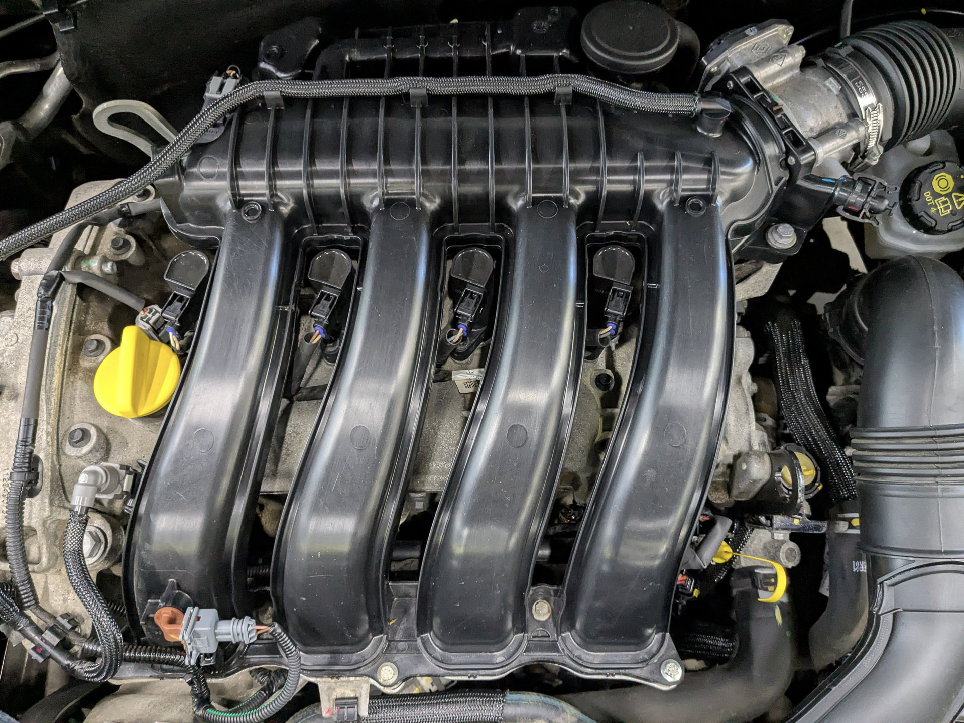 RENAULT Duster 2.00 (143 л.с), механическая, 2018, пробег 61 021 км
