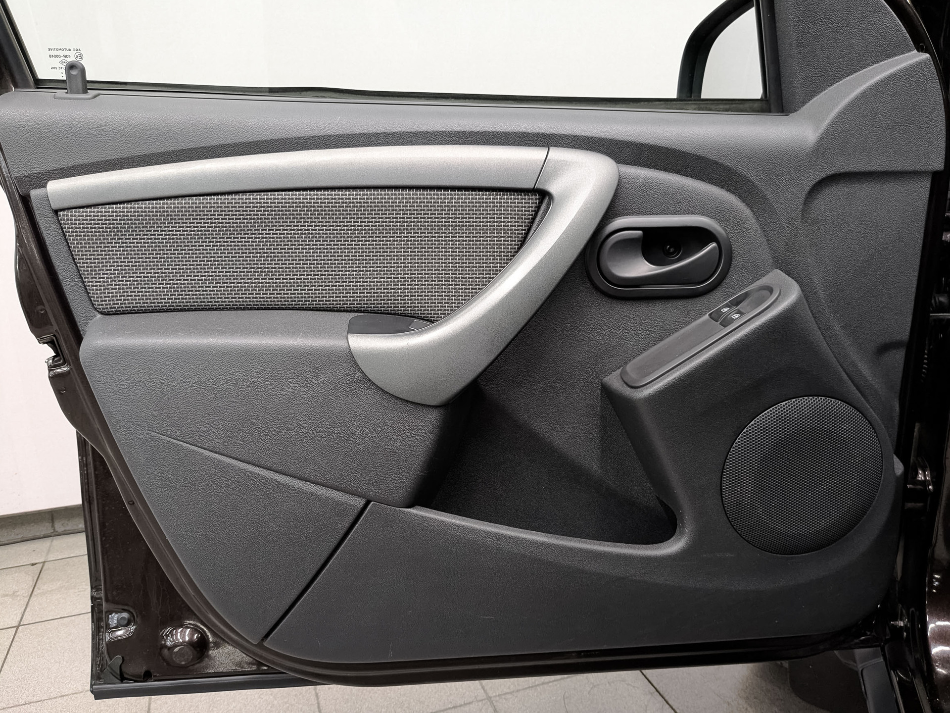 RENAULT Duster 2.00 (143 л.с), механическая, 2018, пробег 61 021 км