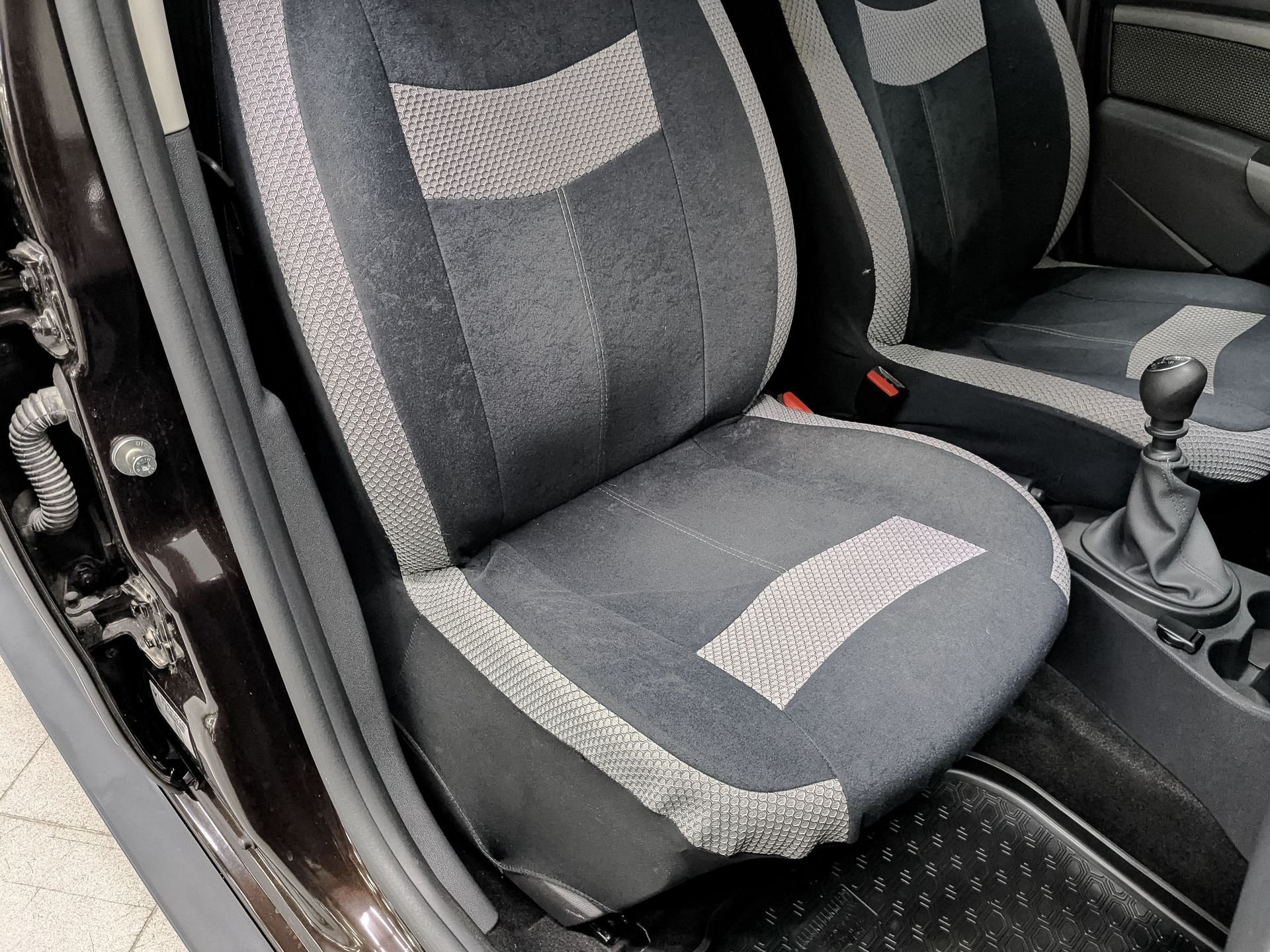 RENAULT Duster 2.00 (143 л.с), механическая, 2018, пробег 61 021 км