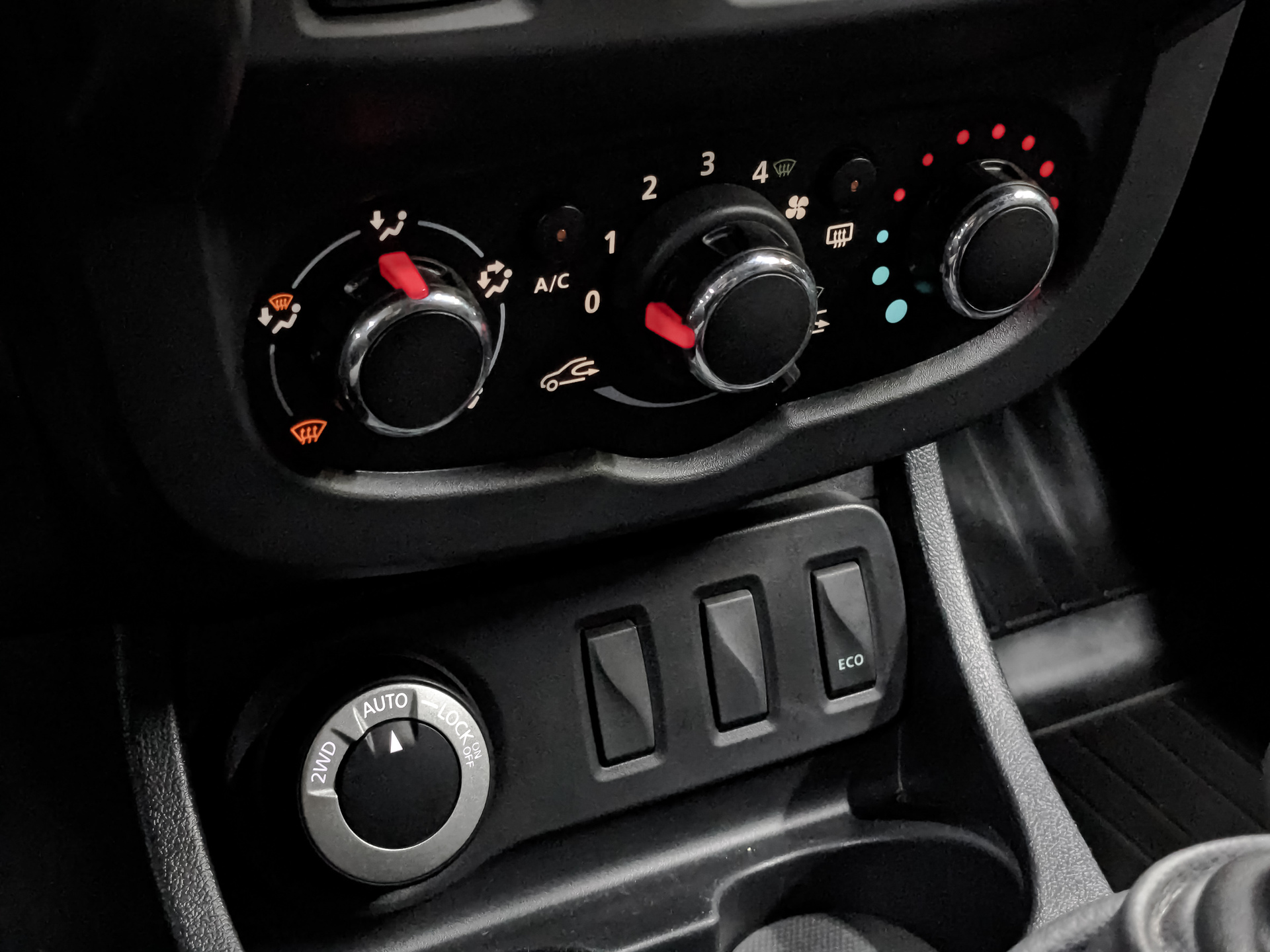 RENAULT Duster 2.00 (143 л.с), механическая, 2018, пробег 61 021 км