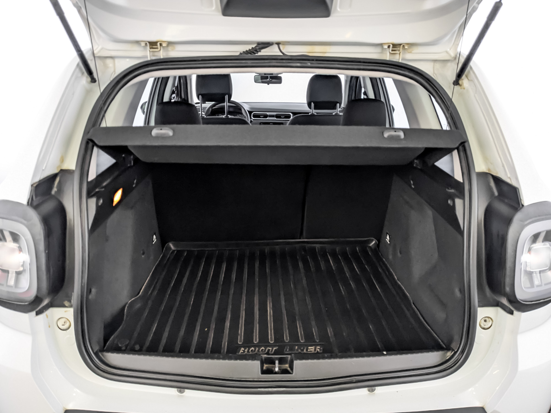 RENAULT Duster 1.60 (114 л.с), механическая, 2021, пробег 74 753 км