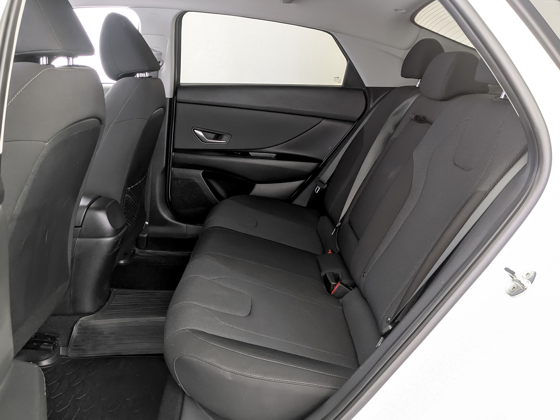 HYUNDAI Elantra 1.60 (128 л.с), автомат, 2022, пробег 61 860 км