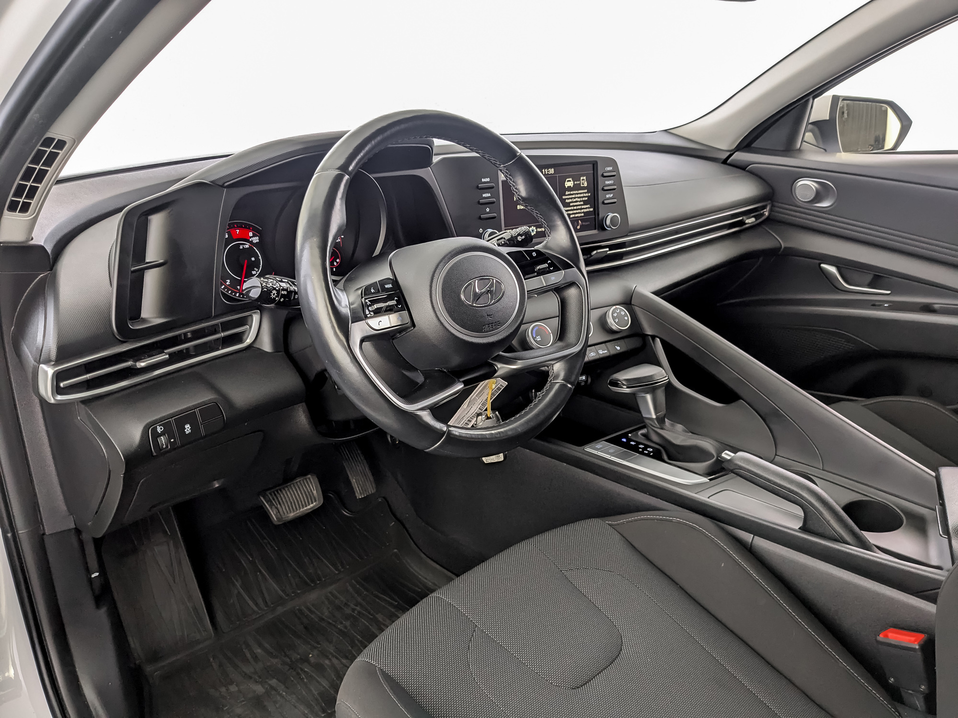 HYUNDAI Elantra 1.60 (128 л.с), автомат, 2022, пробег 61 860 км
