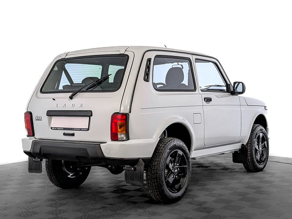 Lada Niva Legend Черная серия Black (B0F) 1.8/90 5MT