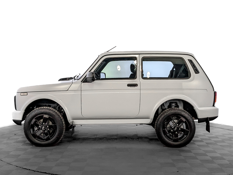 Lada Niva Legend Черная серия Black (B0F) 1.8/90 5MT