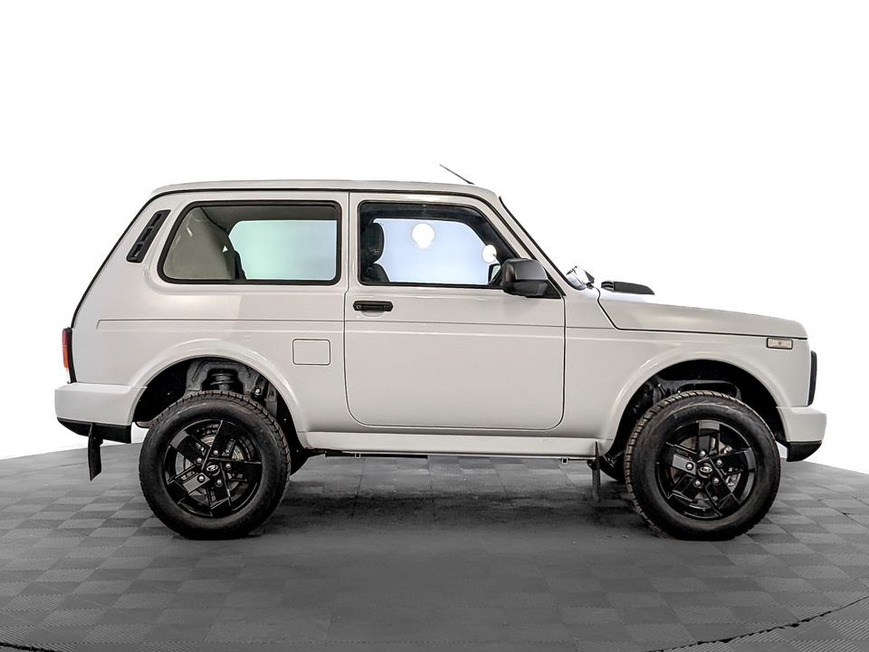 Lada Niva Legend Черная серия Black (B0F) 1.8/90 5MT